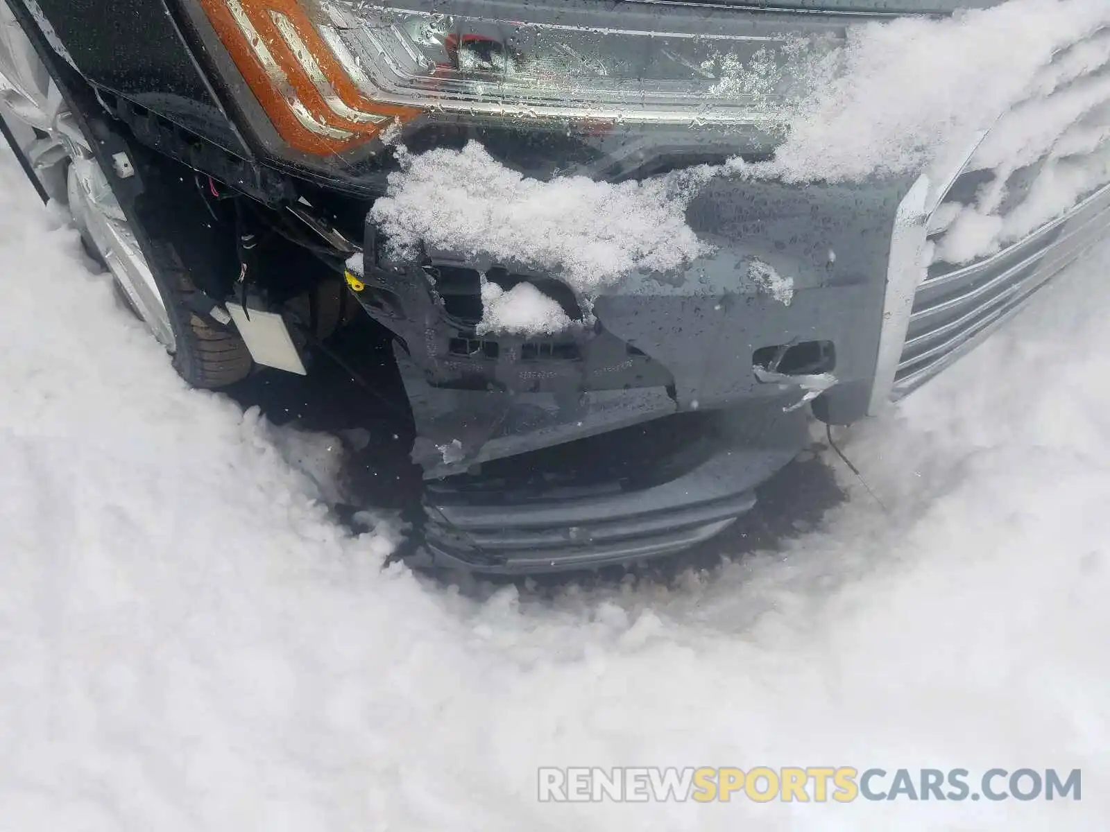 9 Photograph of a damaged car WAUM2AF22KN026340 AUDI A6 2019