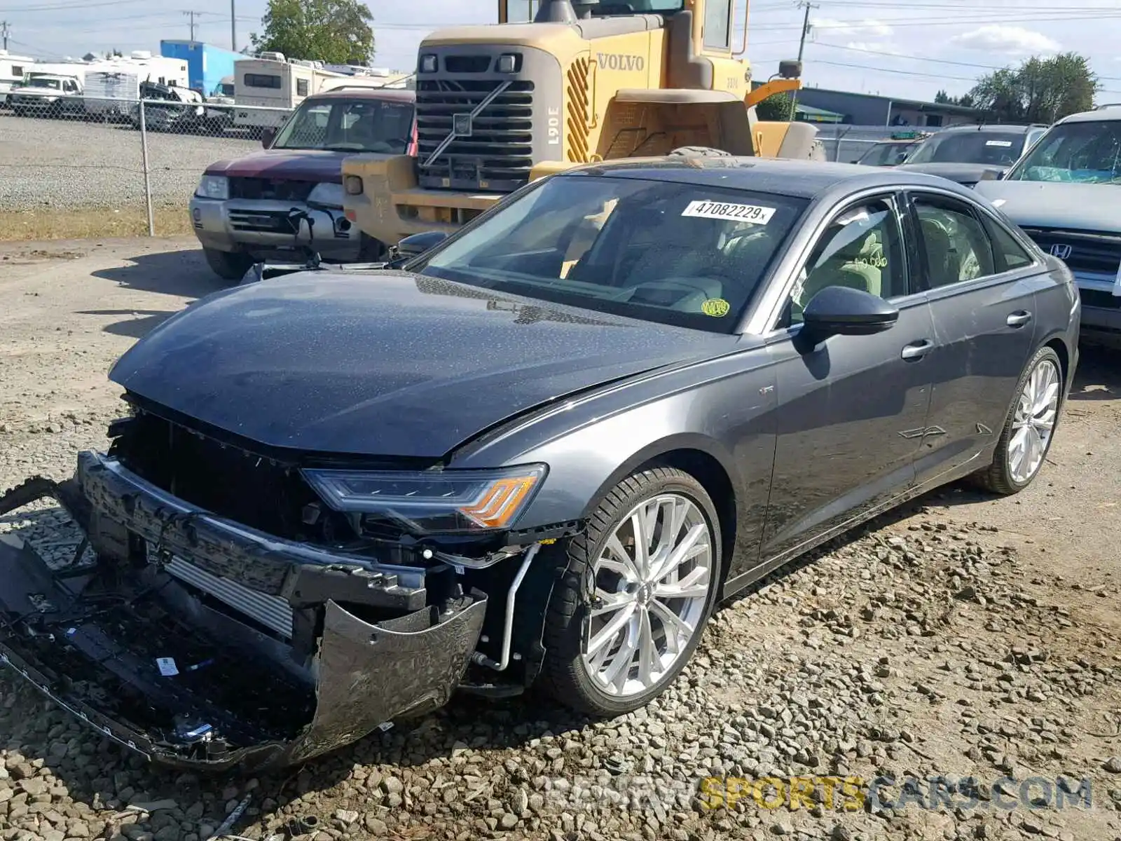 2 Photograph of a damaged car WAUM2AF28KN075008 AUDI A6 2019