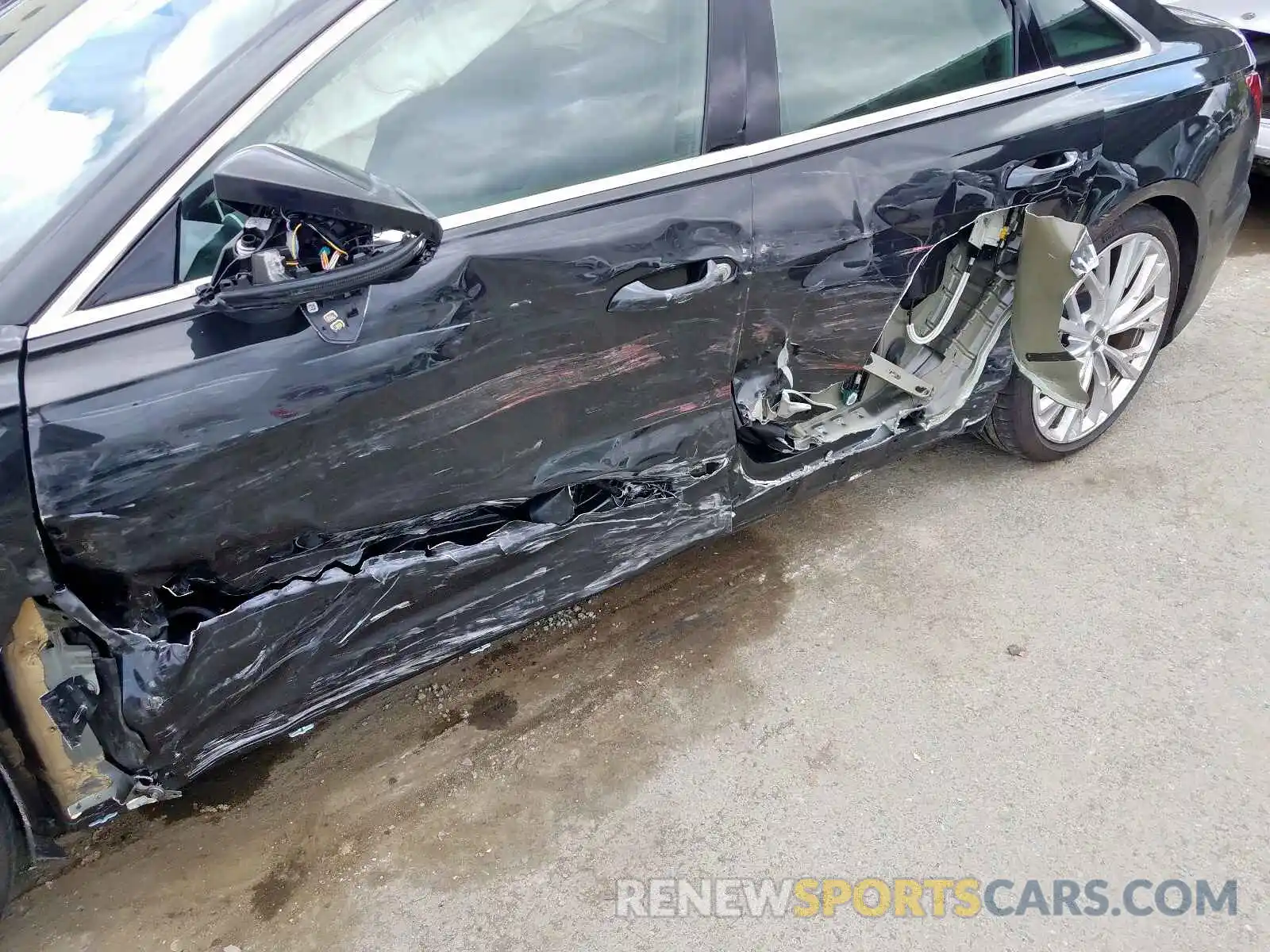 9 Photograph of a damaged car WAUM2AF28KN089684 AUDI A6 2019