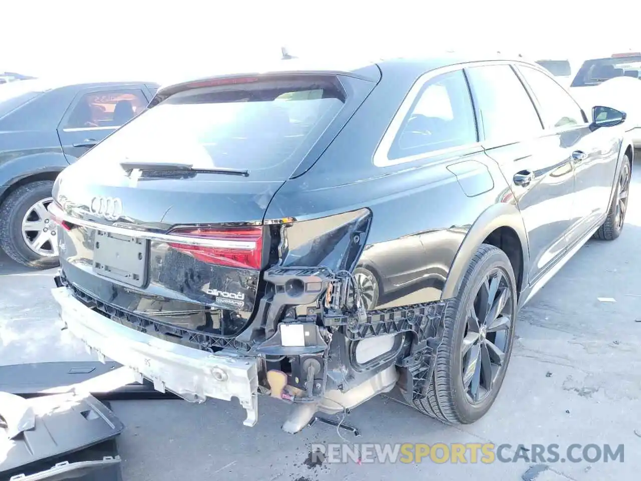 4 Photograph of a damaged car WAU72BF22LN059682 AUDI A6 2020