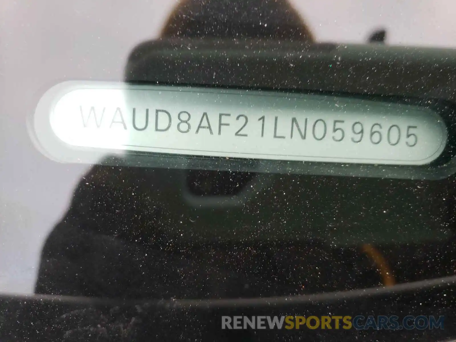 10 Photograph of a damaged car WAUD8AF21LN059605 AUDI A6 2020