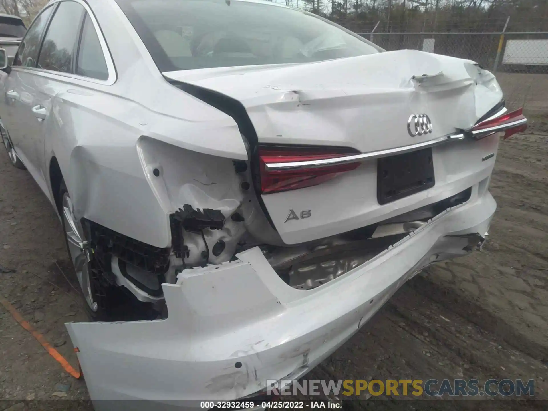 6 Photograph of a damaged car WAUE8AF26LN064139 AUDI A6 2020