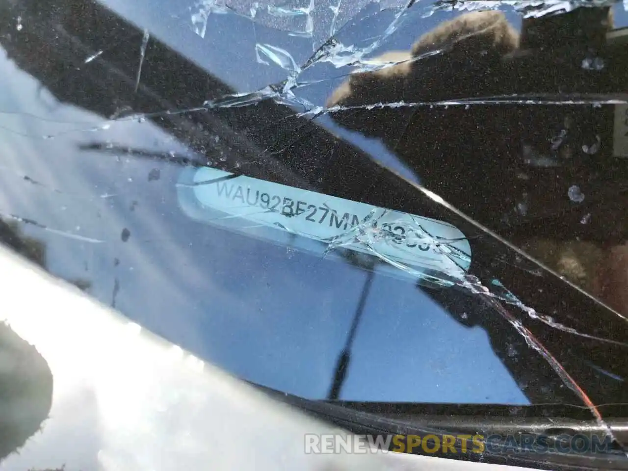 10 Photograph of a damaged car WAU92BF27MN103895 AUDI A6 2021