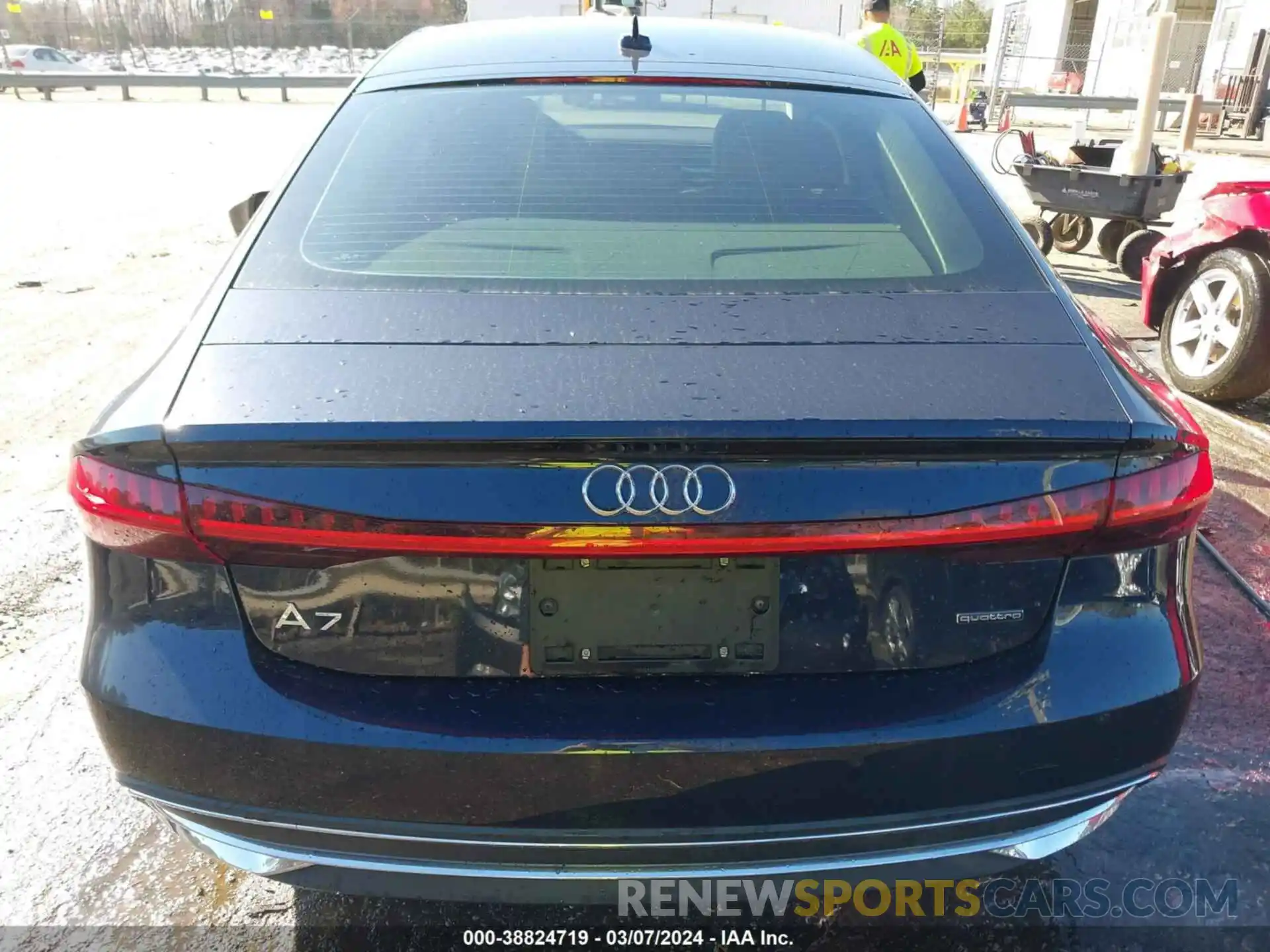 17 Photograph of a damaged car WAUR2AF21KN053129 AUDI A7 2019