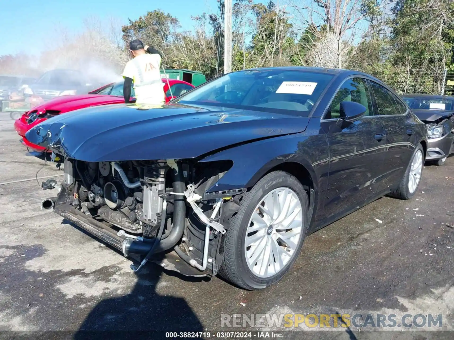 2 Photograph of a damaged car WAUR2AF21KN053129 AUDI A7 2019