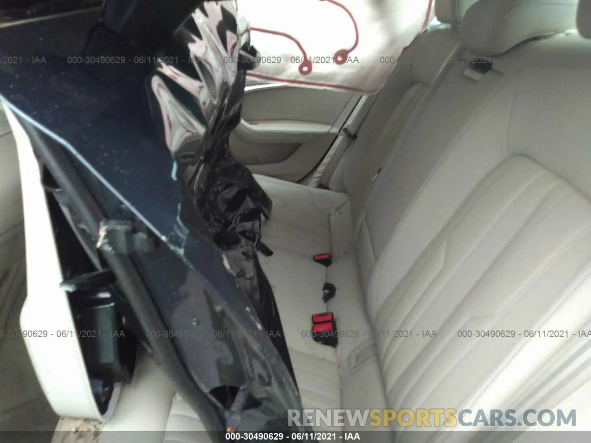 8 Photograph of a damaged car WAUR2AF2XKN127390 AUDI A7 2019