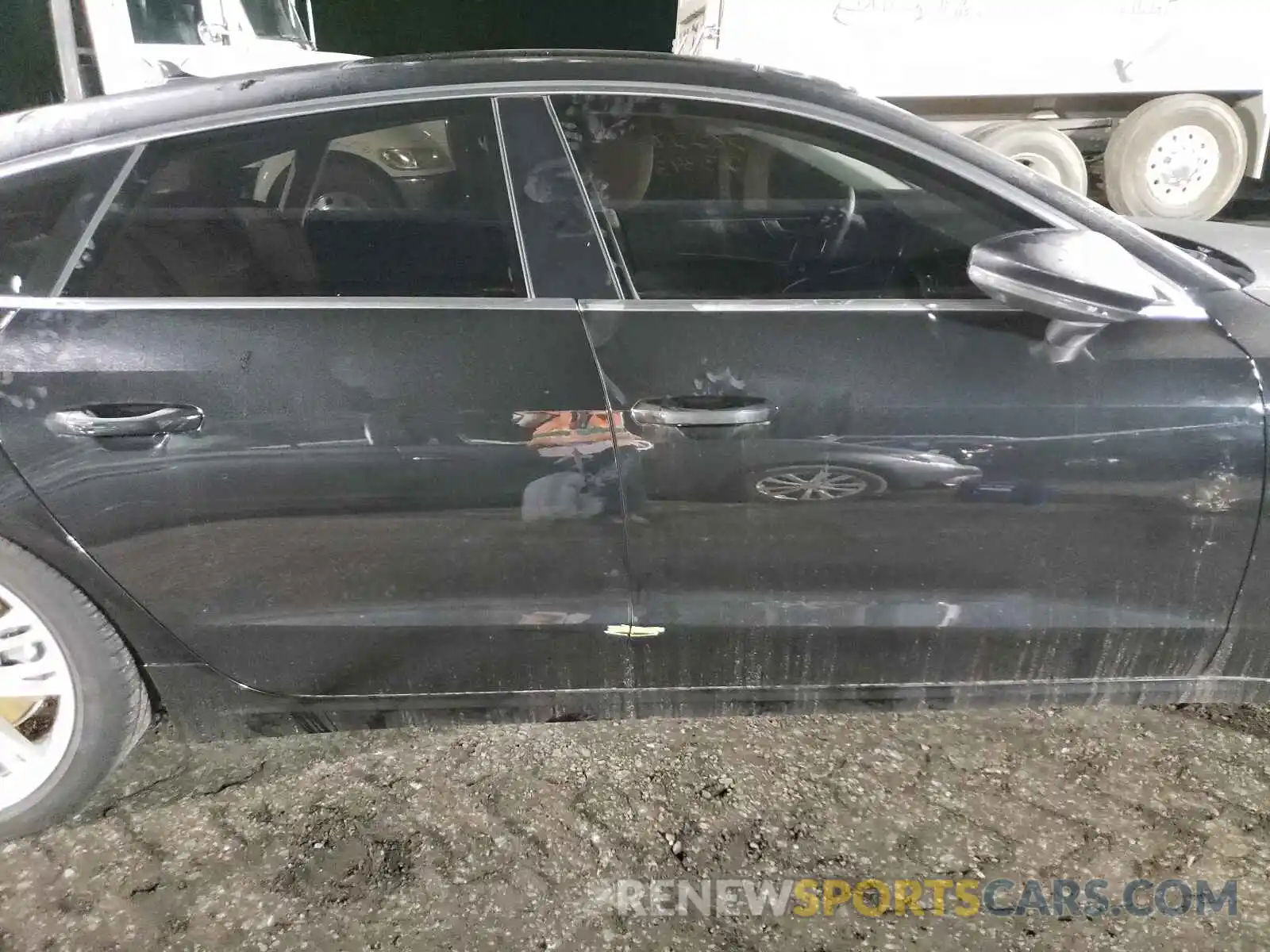 9 Photograph of a damaged car WAUS2AF29KN095260 AUDI A7 2019