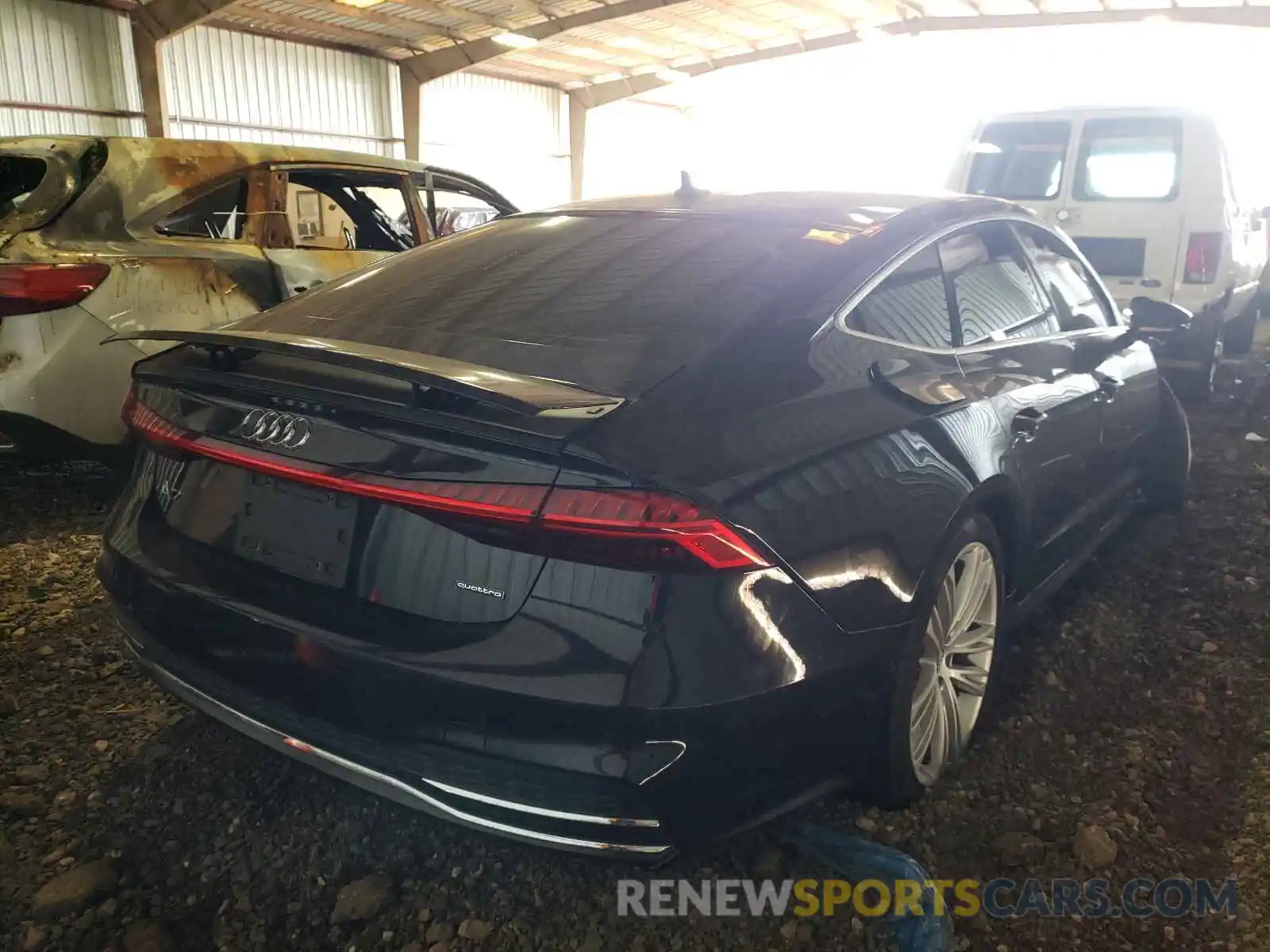 4 Photograph of a damaged car WAUU2AF21KN119768 AUDI A7 2019