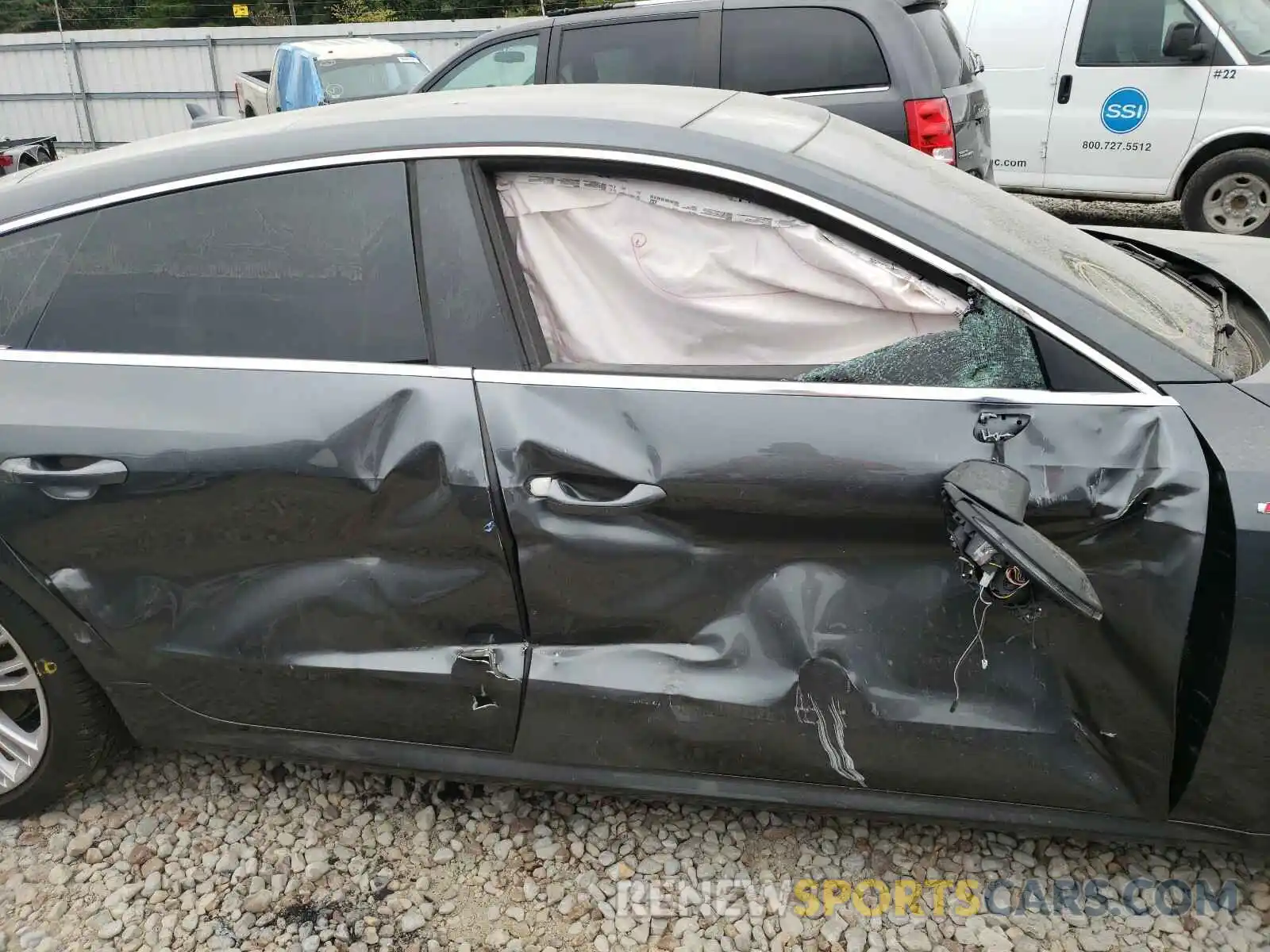 9 Photograph of a damaged car WAUU2AF22KN127653 AUDI A7 2019