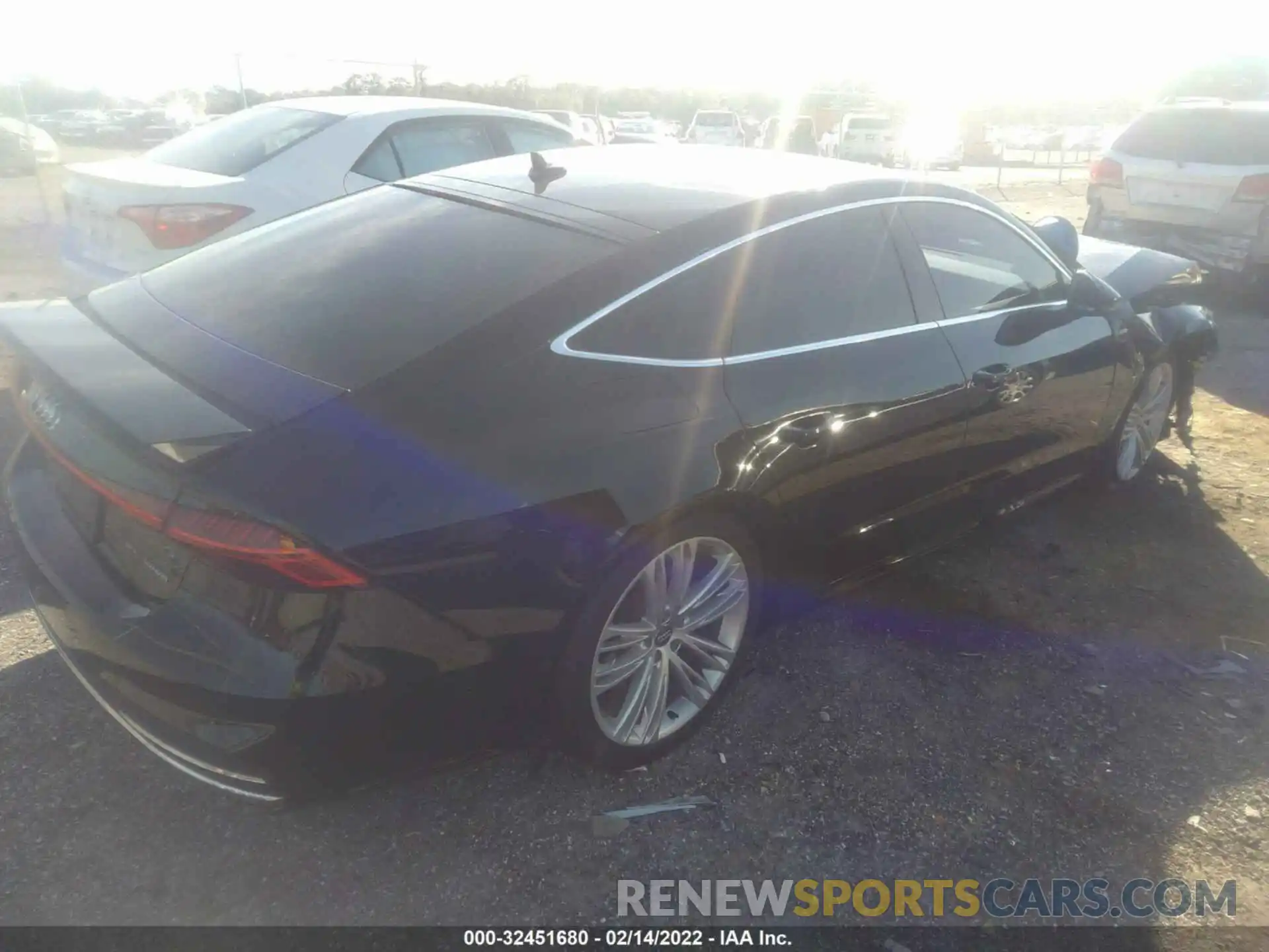 4 Фотография поврежденного автомобиля WAUU2AF24KN027005 AUDI A7 2019