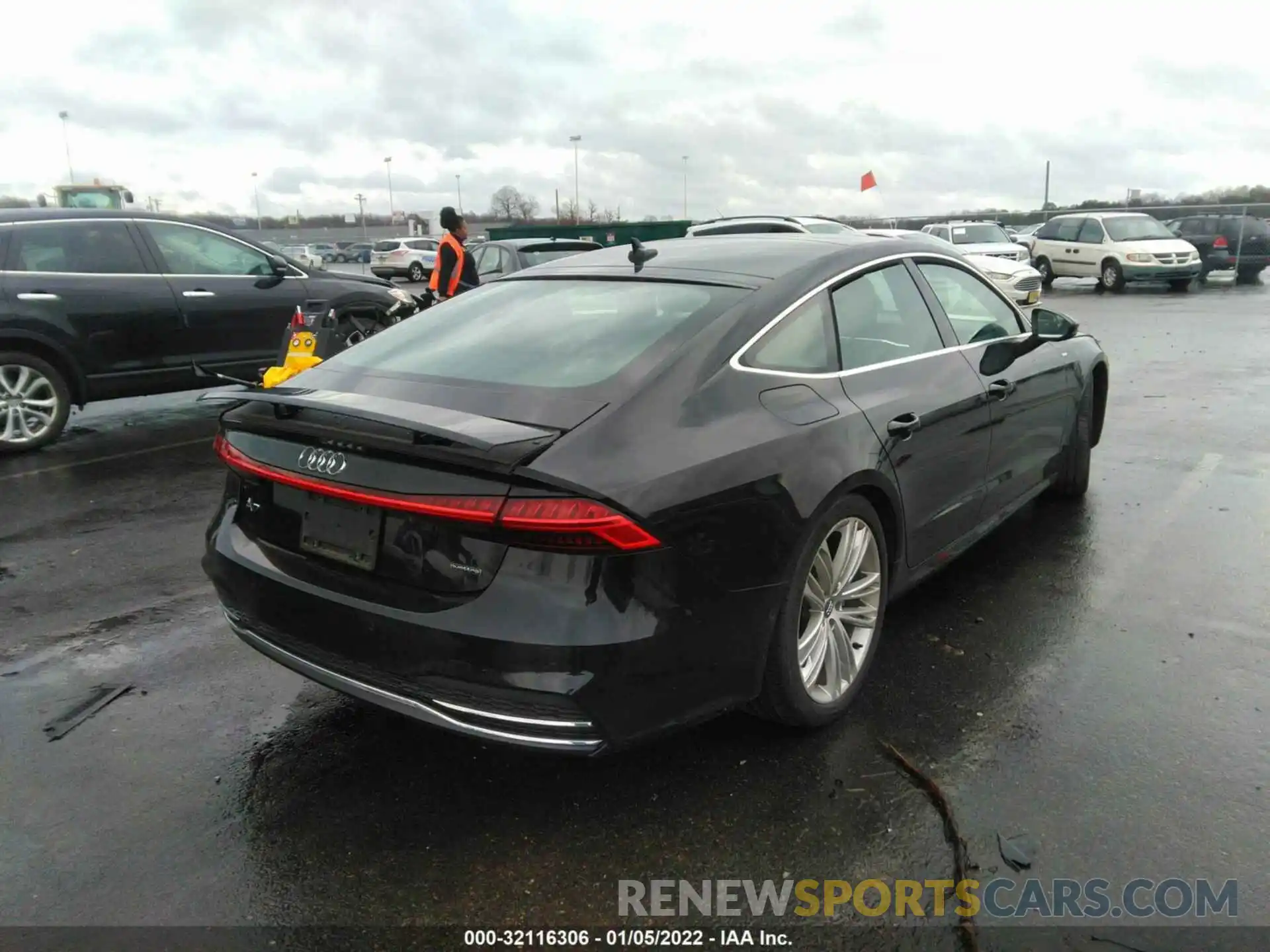 4 Photograph of a damaged car WAUU2AF24KN094932 AUDI A7 2019