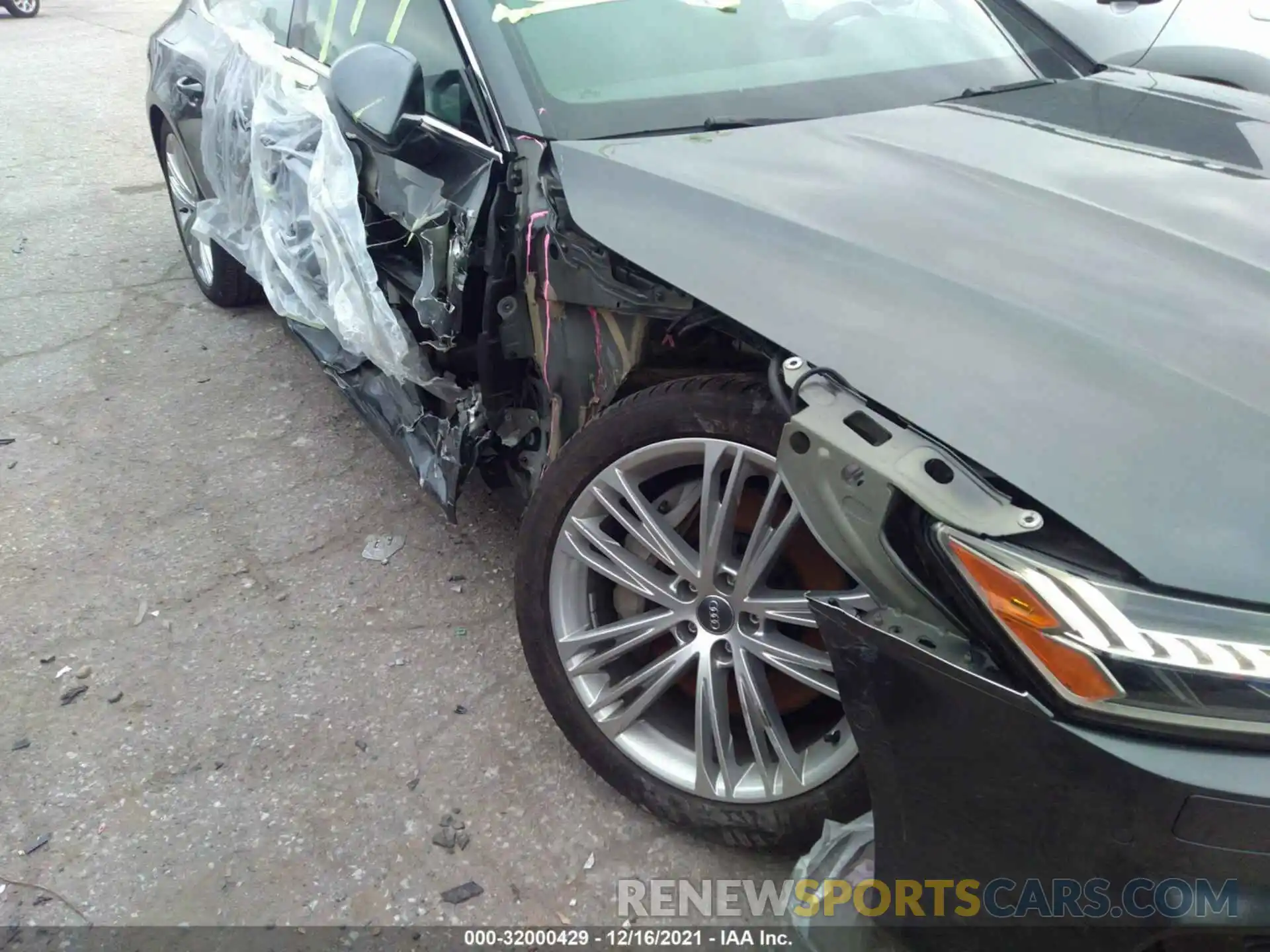 6 Photograph of a damaged car WAUV2AF24KN115413 AUDI A7 2019