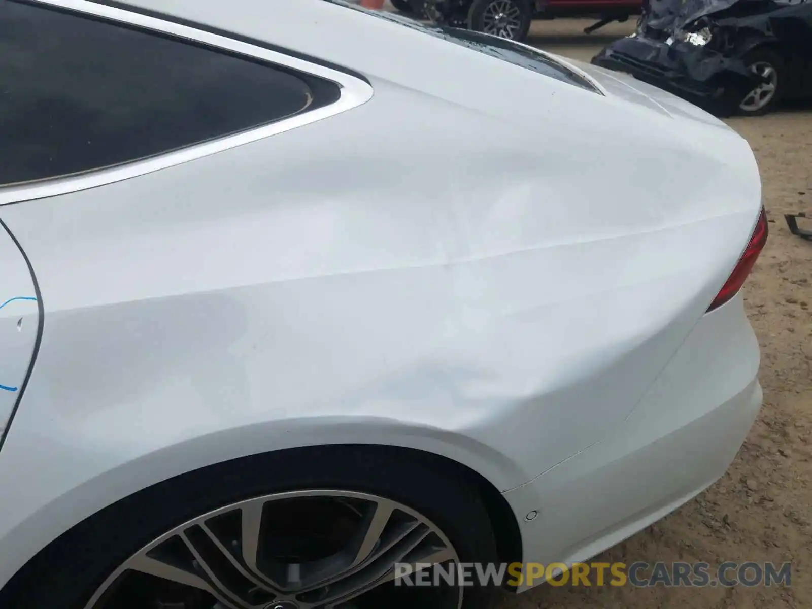 9 Photograph of a damaged car WAUV2AF25KN129854 AUDI A7 2019