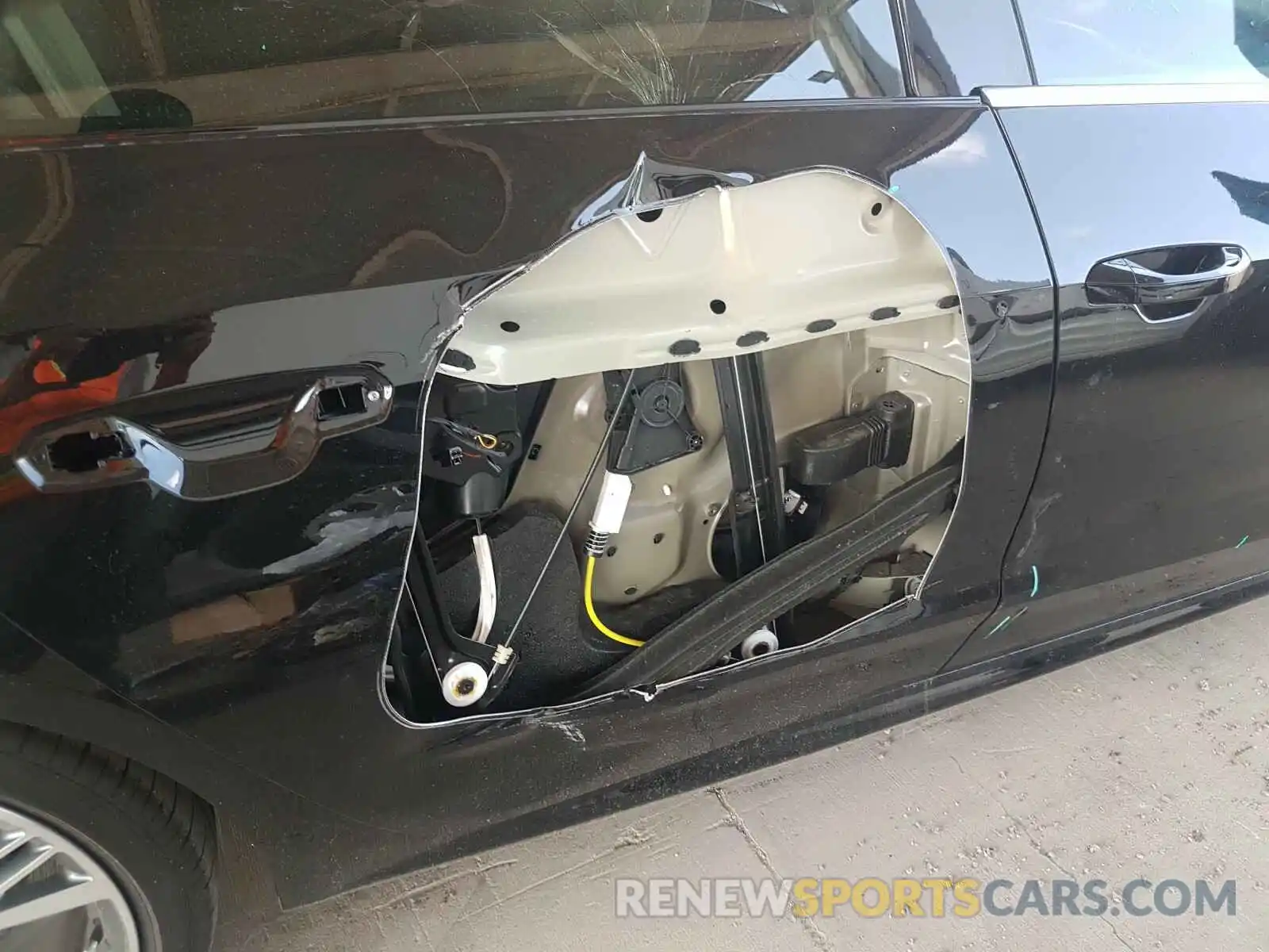 9 Photograph of a damaged car WAUV2AF26KN098131 AUDI A7 2019