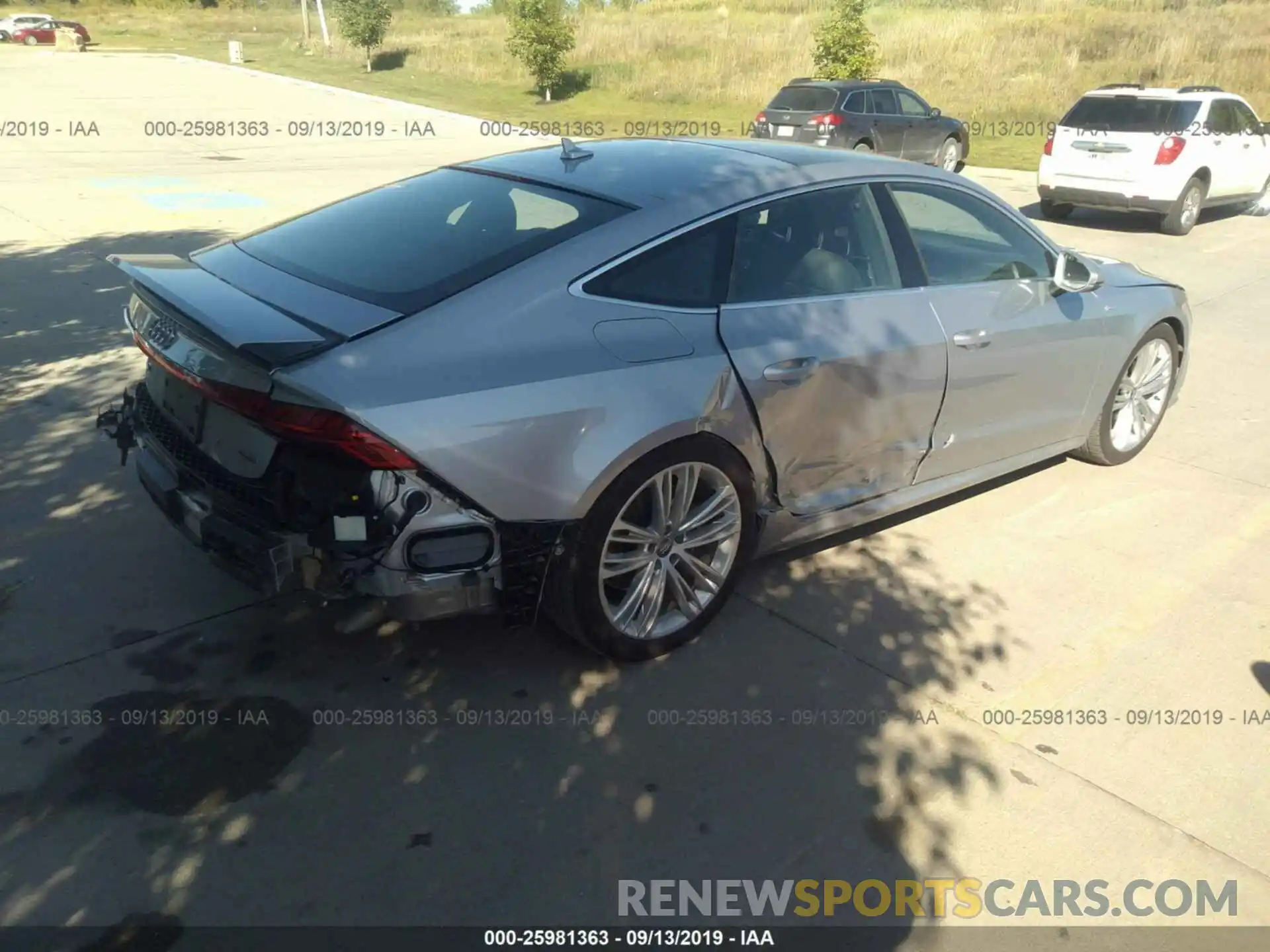 4 Photograph of a damaged car WAUV2AF27KN053540 AUDI A7 2019