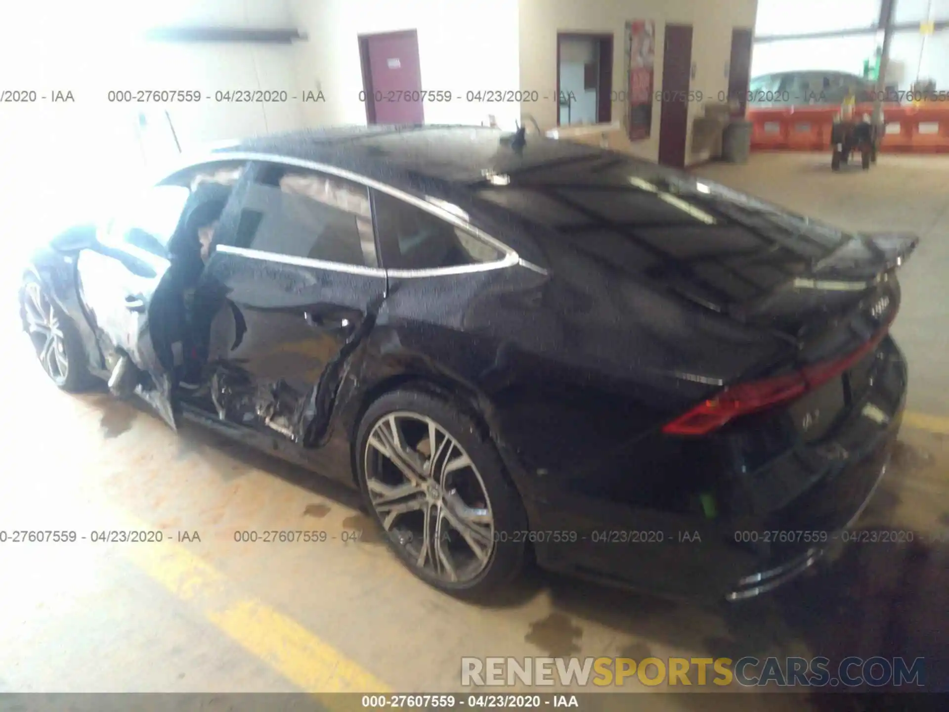 3 Photograph of a damaged car WAUV2AF28KN089706 AUDI A7 2019