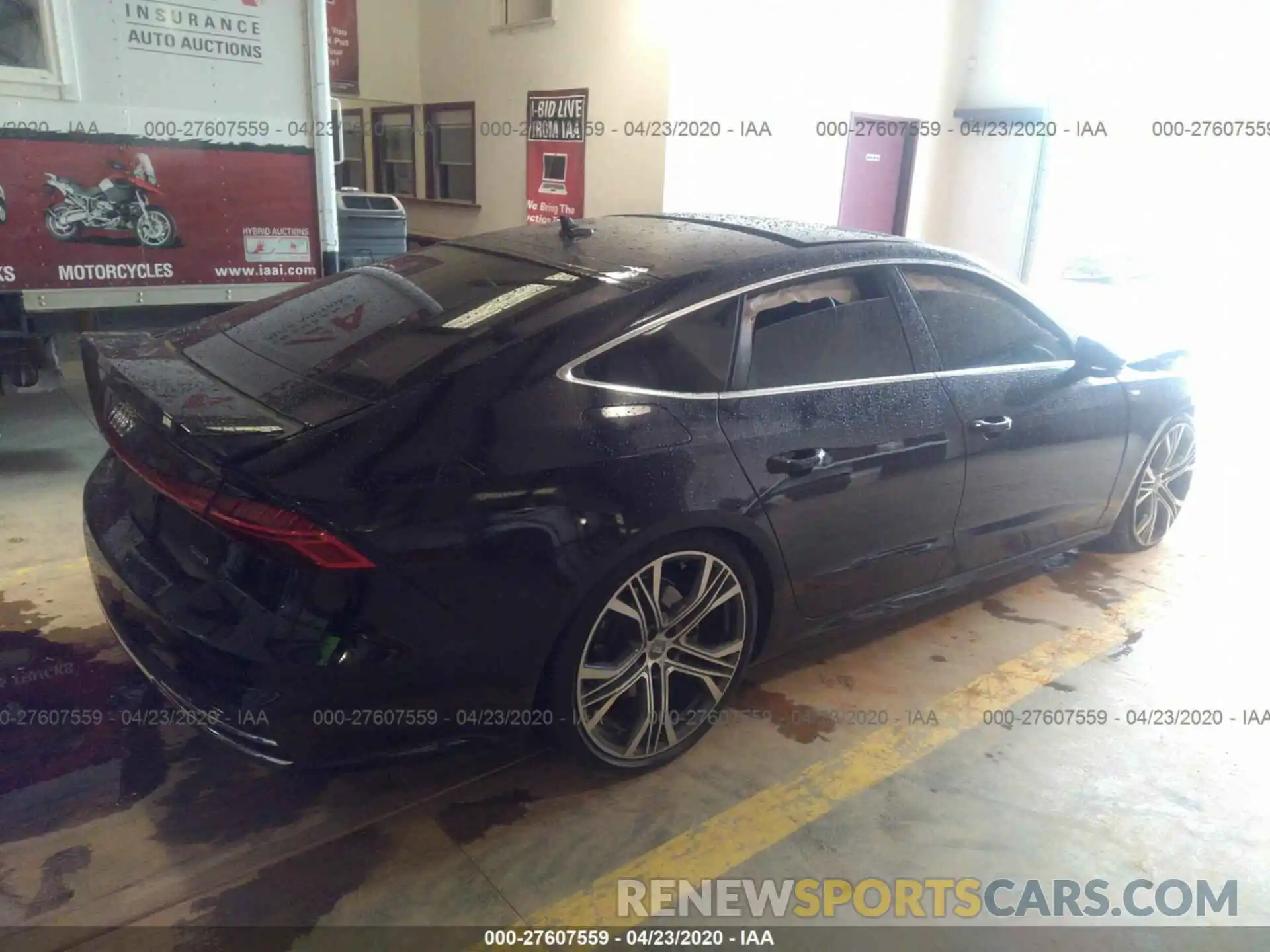 4 Photograph of a damaged car WAUV2AF28KN089706 AUDI A7 2019