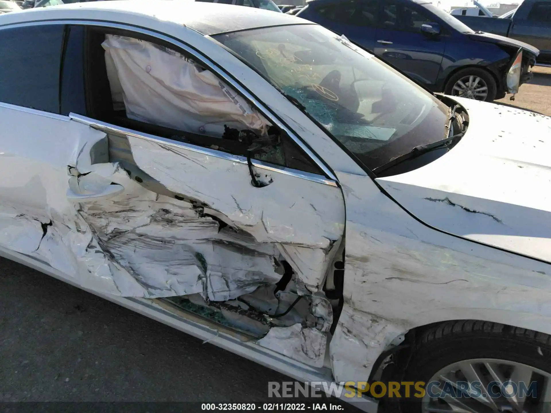 6 Photograph of a damaged car WAUP2AF24LN041467 AUDI A7 2020