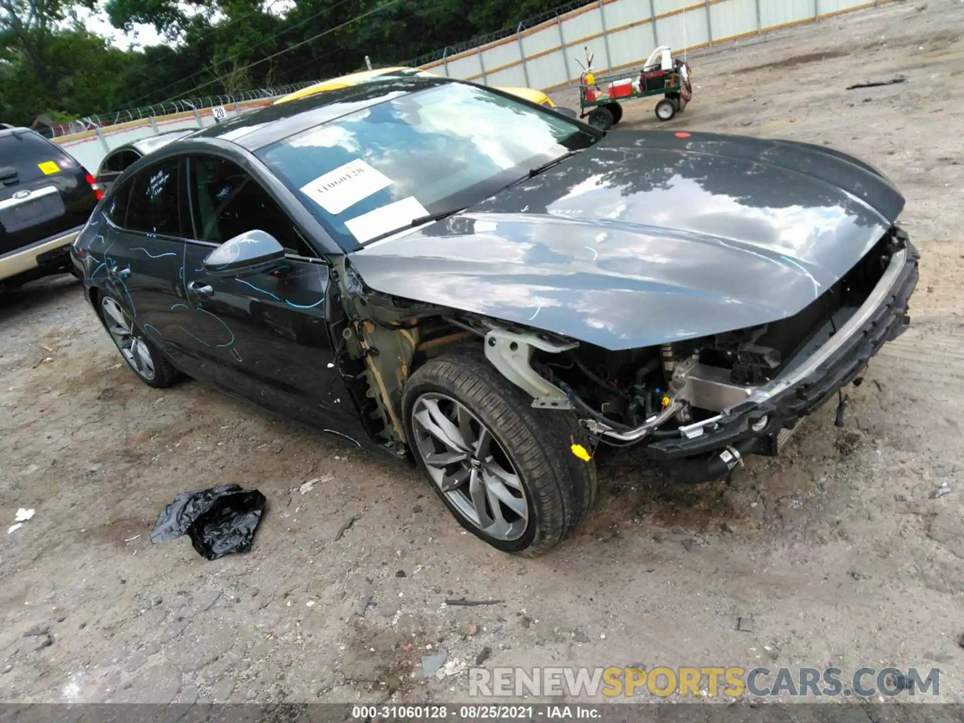 1 Photograph of a damaged car WAUV2AF24LN040097 AUDI A7 2020