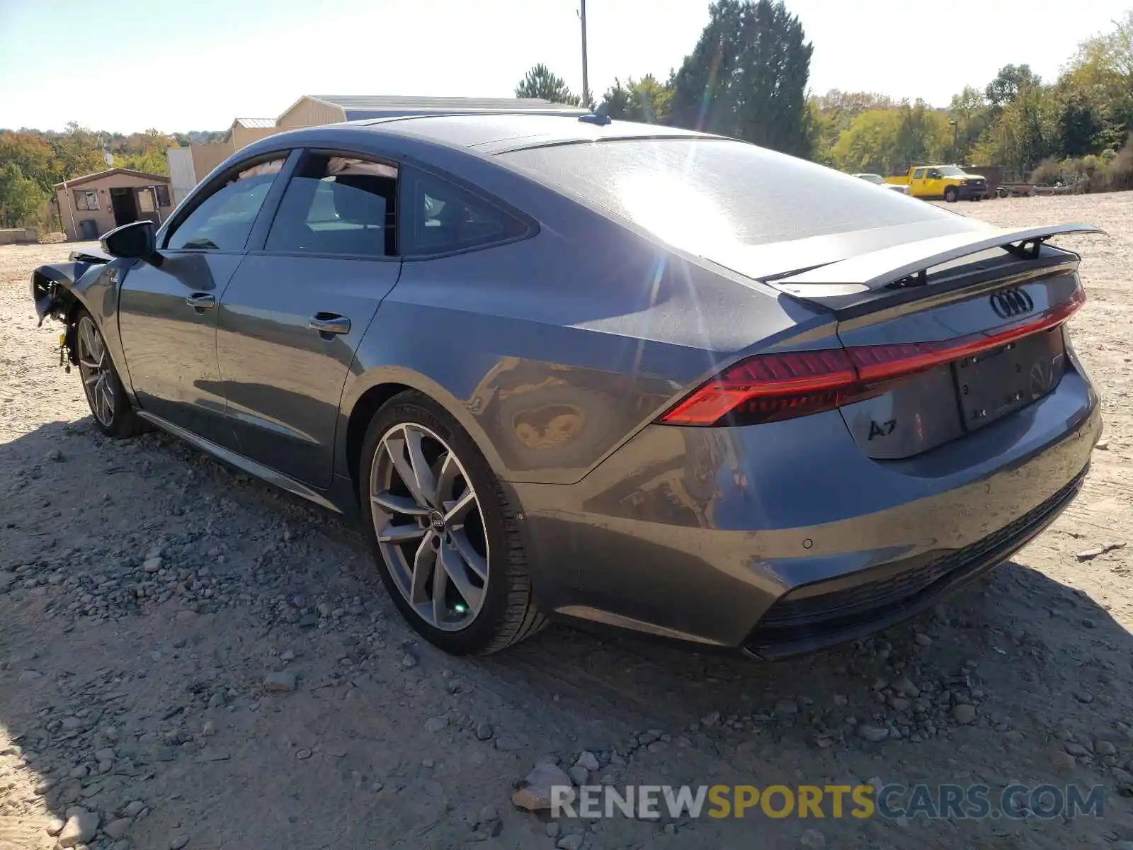 3 Photograph of a damaged car WAUU2AF24MN011700 AUDI A7 2021