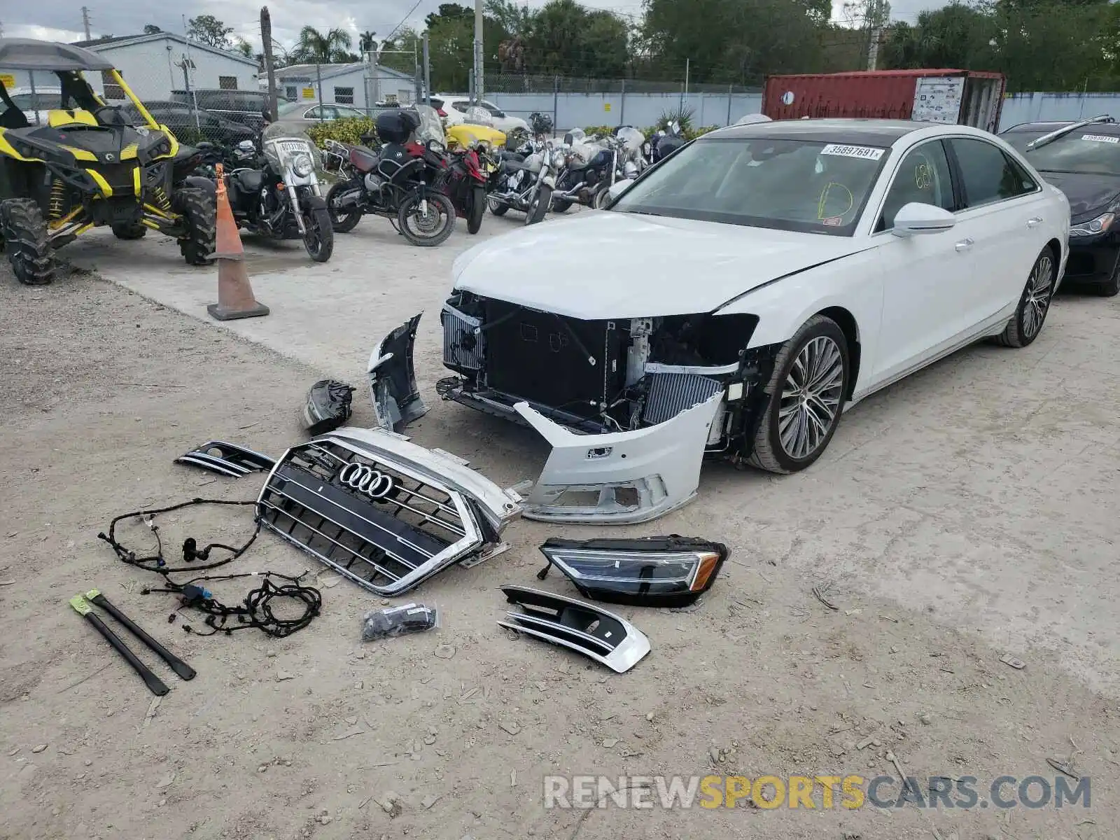 2 Photograph of a damaged car WAU8DAF81KN018410 AUDI A8 2019