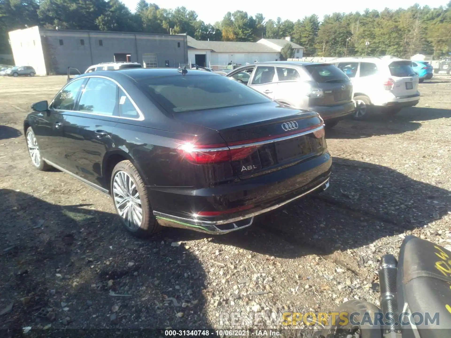 3 Photograph of a damaged car WAU8DAF83KN016500 AUDI A8 2019