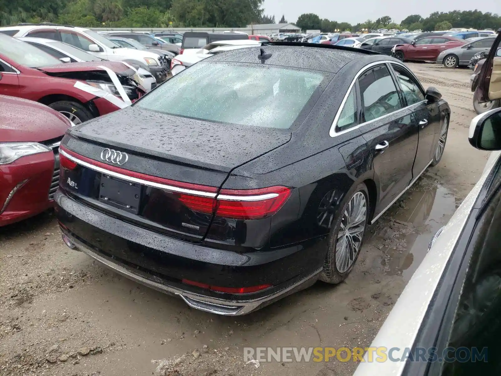 4 Photograph of a damaged car WAU8DAF83KN017274 AUDI A8 2019