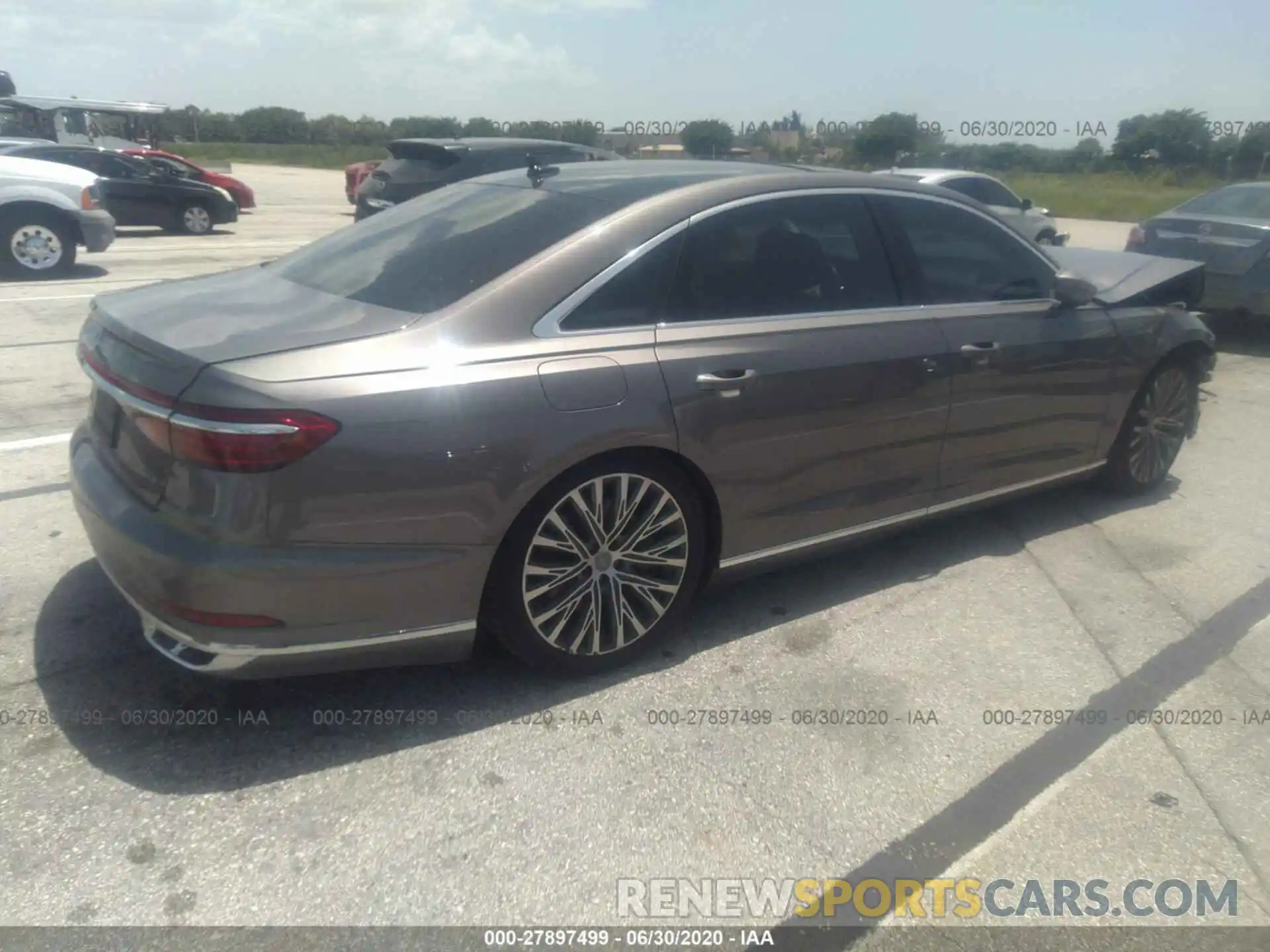 4 Photograph of a damaged car WAU8DAF84KN013038 AUDI A8 2019