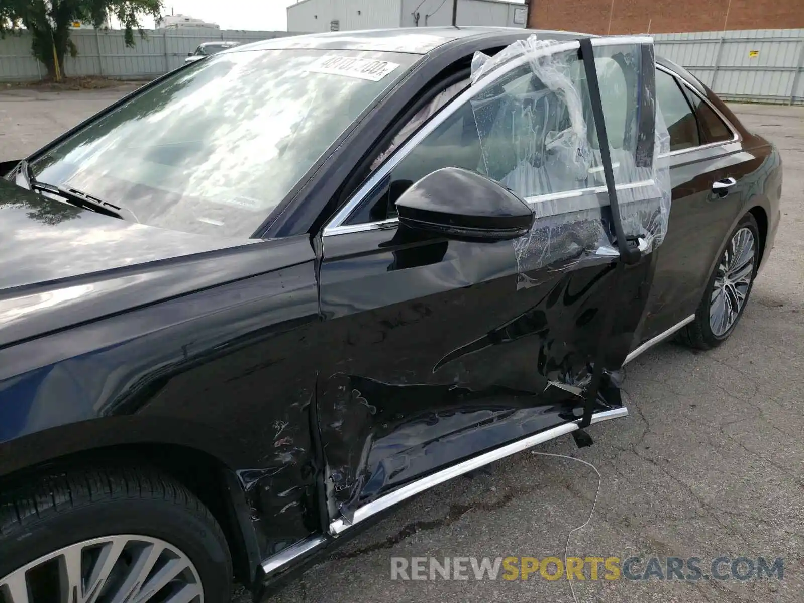 9 Photograph of a damaged car WAU8DAF84KN020698 AUDI A8 2019