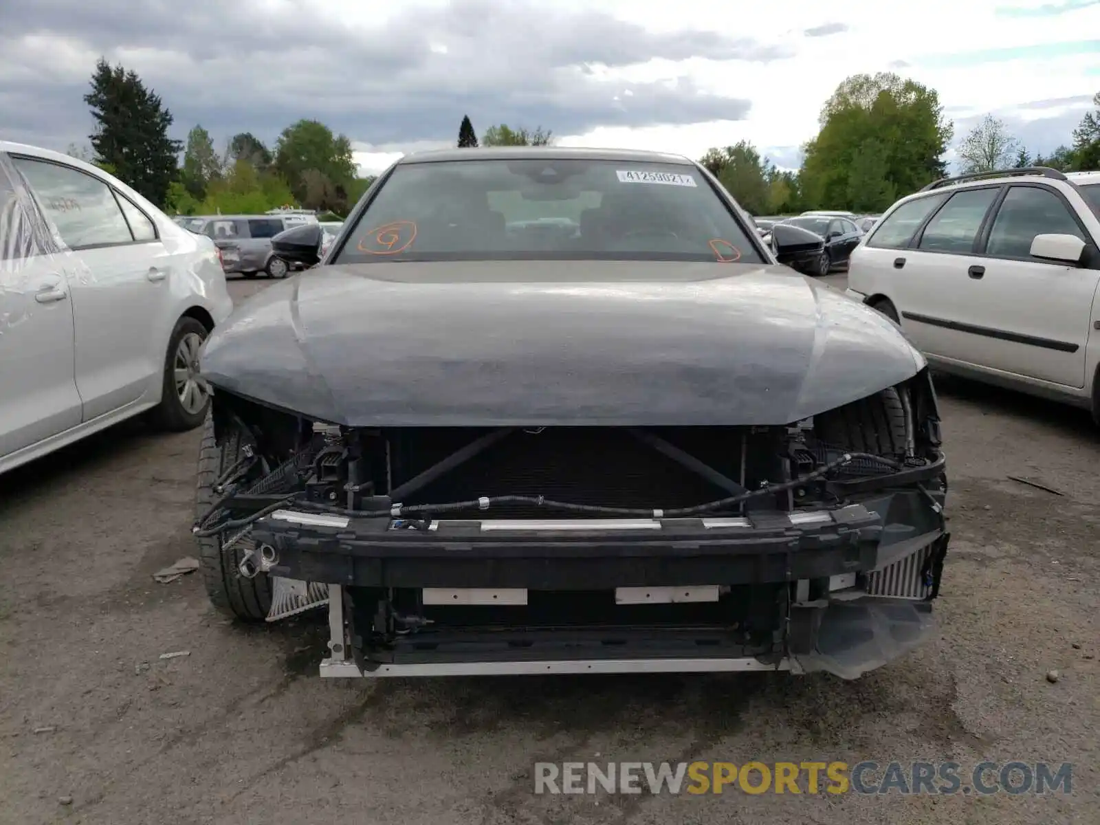 9 Photograph of a damaged car WAU8DAF85KN005126 AUDI A8 2019