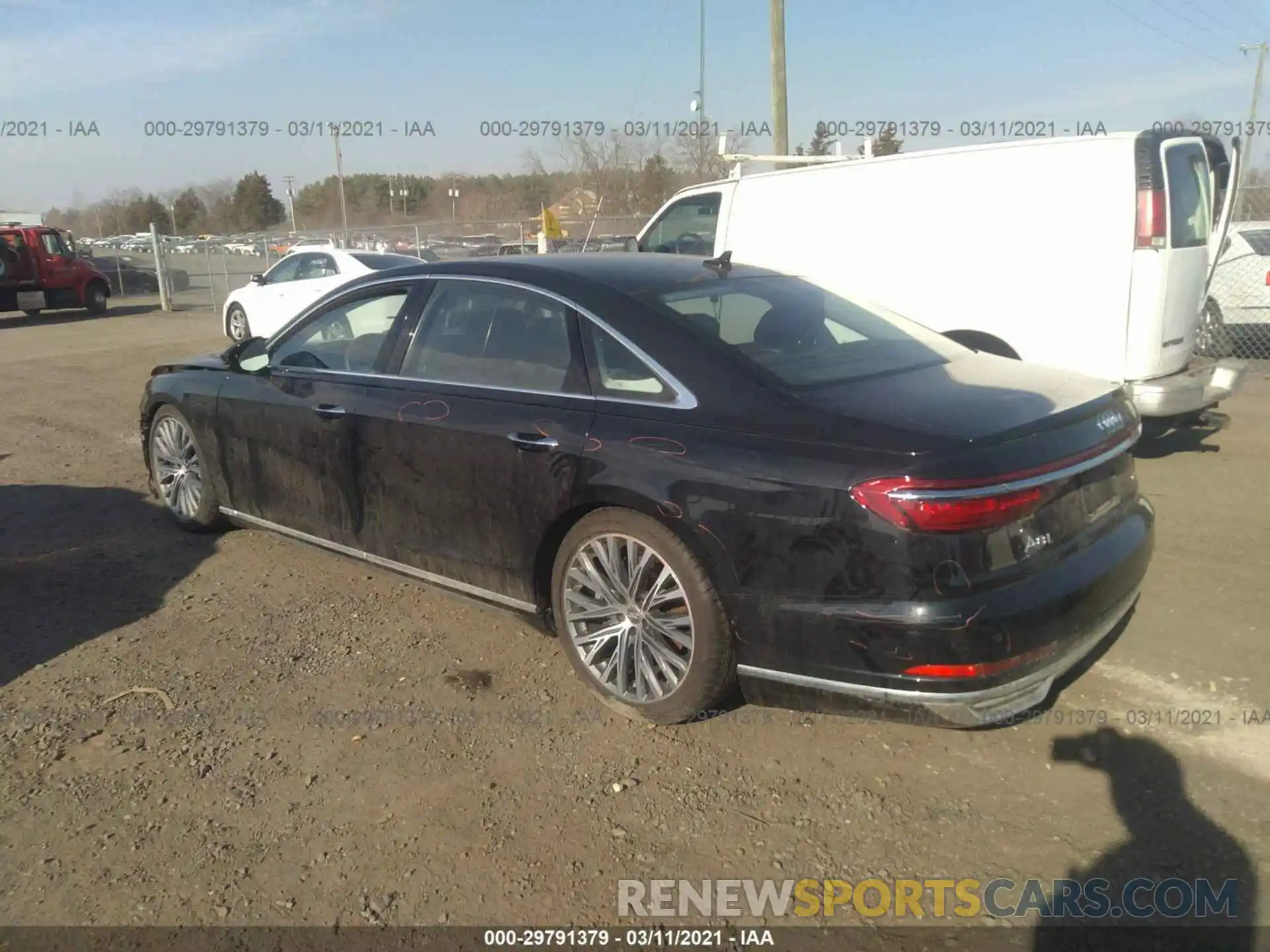 3 Фотография поврежденного автомобиля WAU8DAF89KN011107 AUDI A8 2019