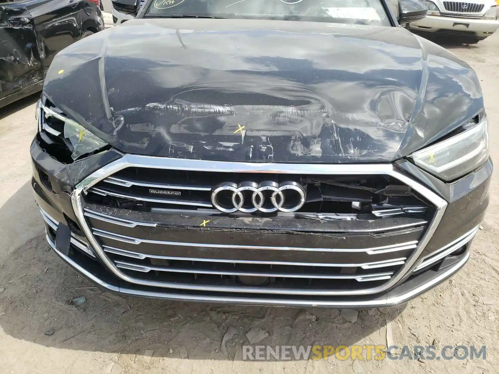 9 Фотография поврежденного автомобиля WAU8DAF8XKN009317 AUDI A8 2019