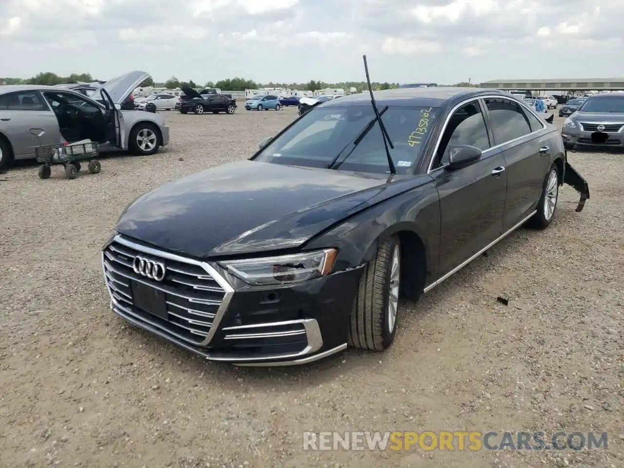 2 Фотография поврежденного автомобиля WAU8DAF8XKN018986 AUDI A8 2019