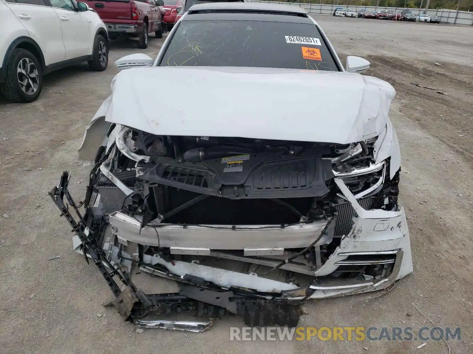 9 Photograph of a damaged car WAU8DBF85KN013202 AUDI A8 2019