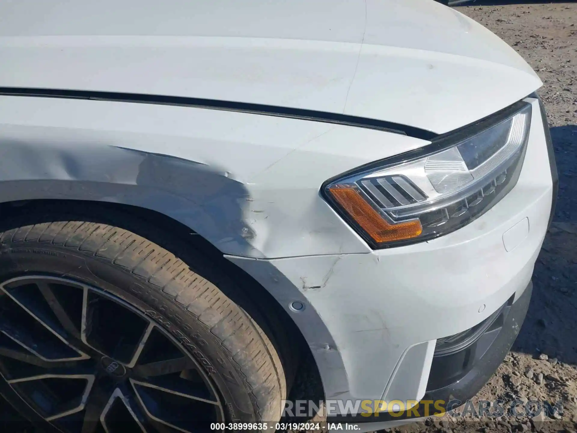 16 Photograph of a damaged car WAU8EAF85LN012169 AUDI A8 2020