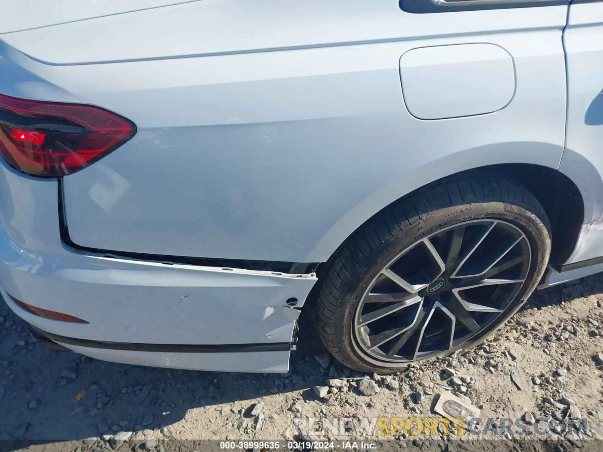 20 Photograph of a damaged car WAU8EAF85LN012169 AUDI A8 2020