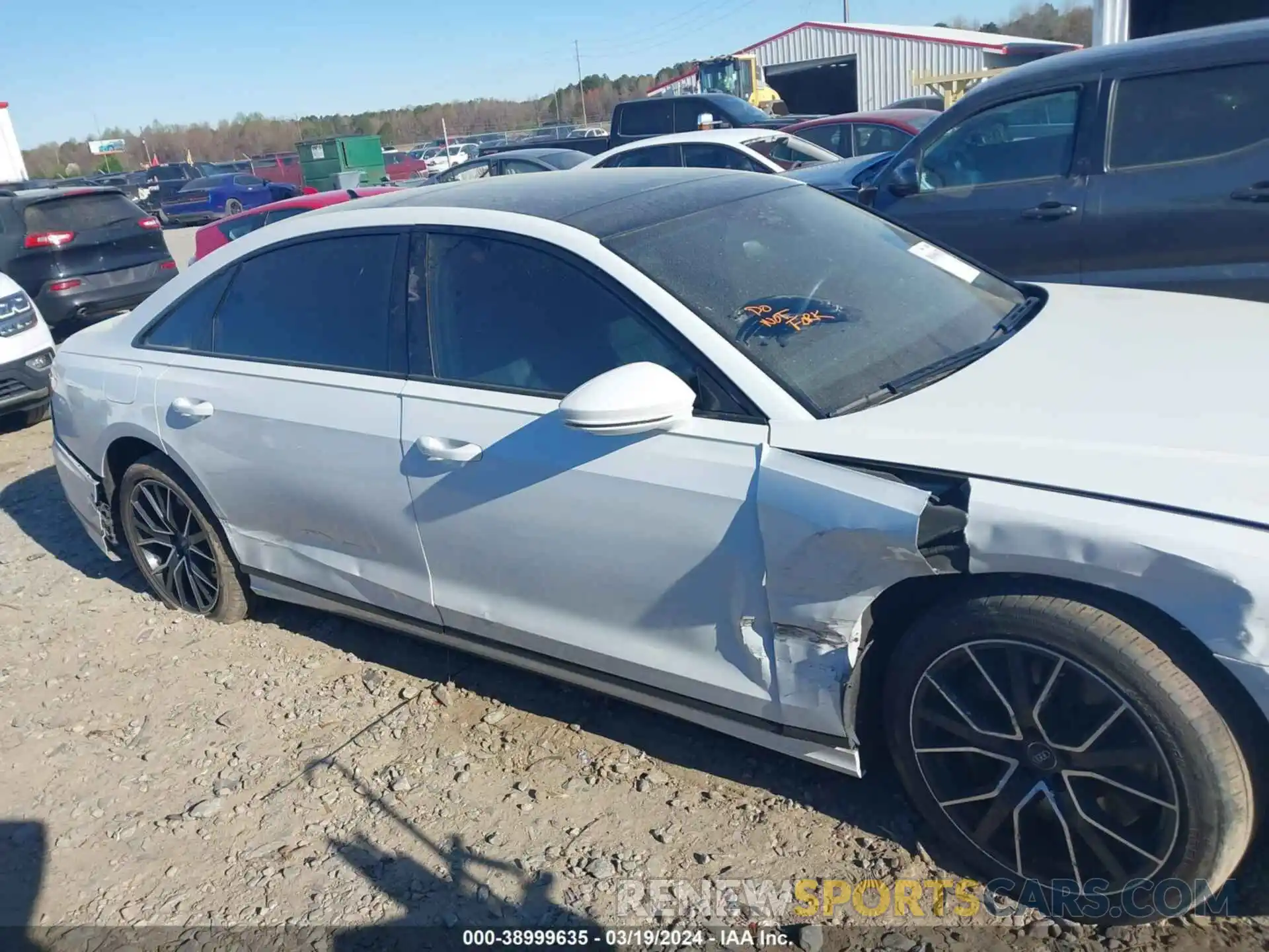 6 Photograph of a damaged car WAU8EAF85LN012169 AUDI A8 2020