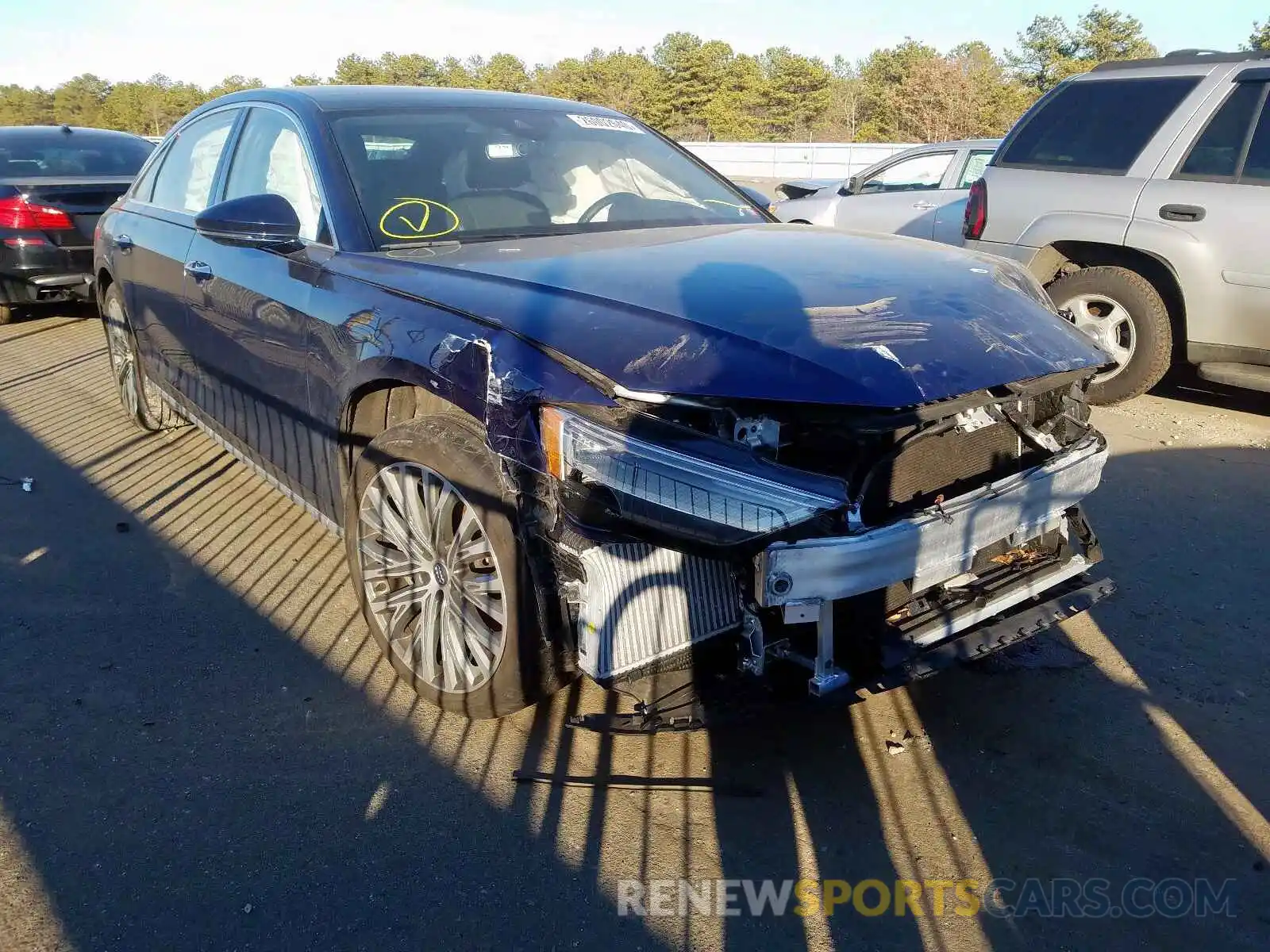 3 Photograph of a damaged car WAU8DAF81KN010422 AUDI A8 L 2019