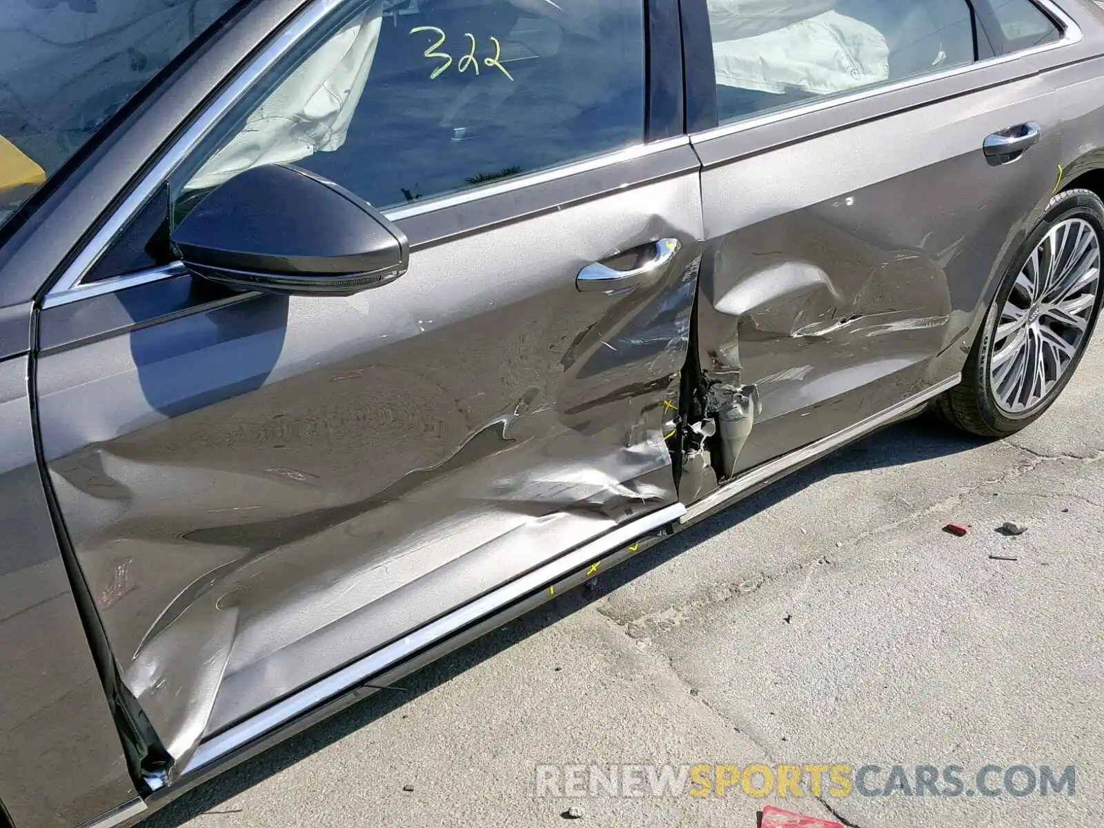 9 Photograph of a damaged car WAU8DAF86KN004762 AUDI A8 L 2019