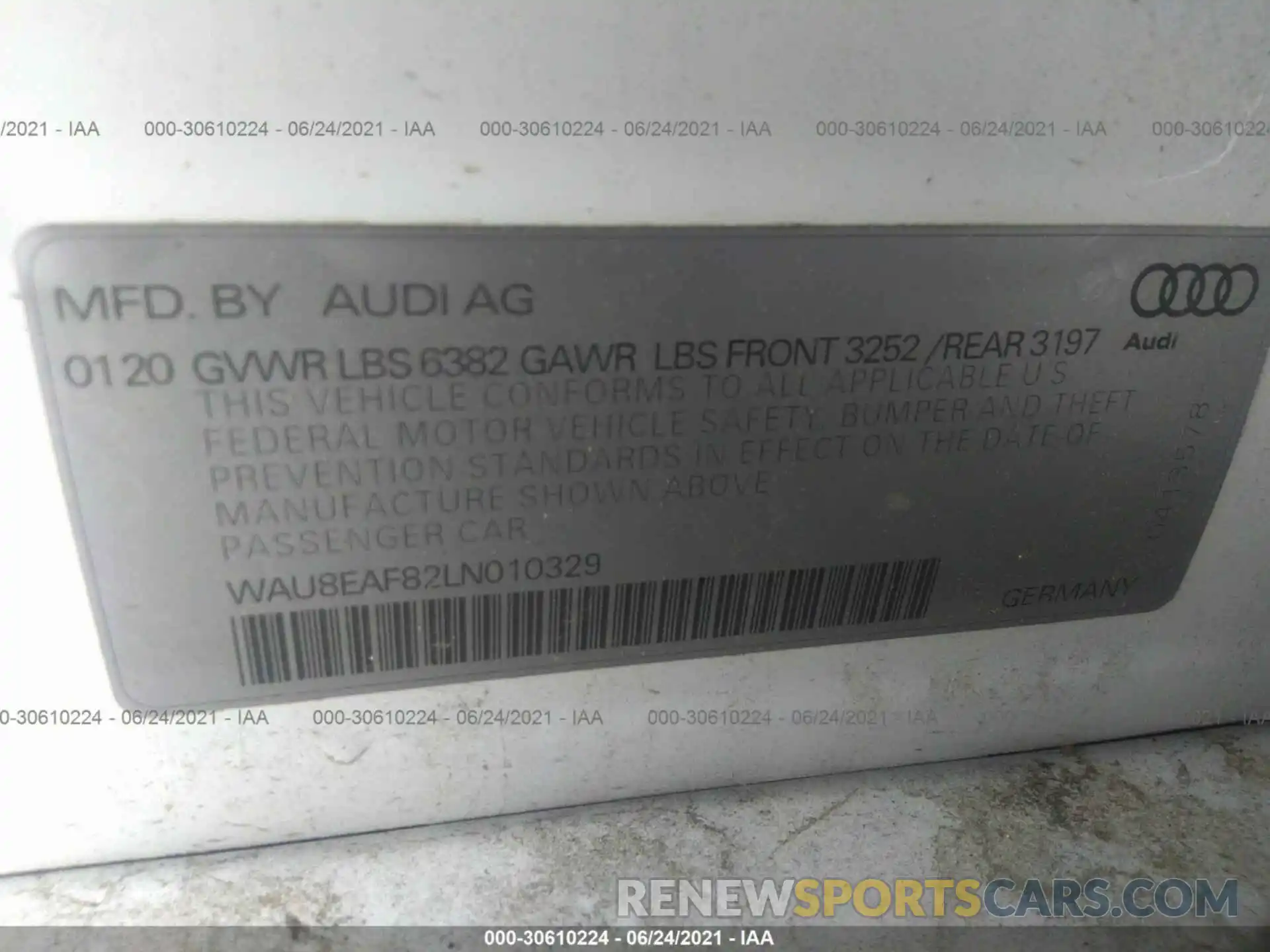 9 Фотография поврежденного автомобиля WAU8EAF82LN010329 AUDI A8 L 2020