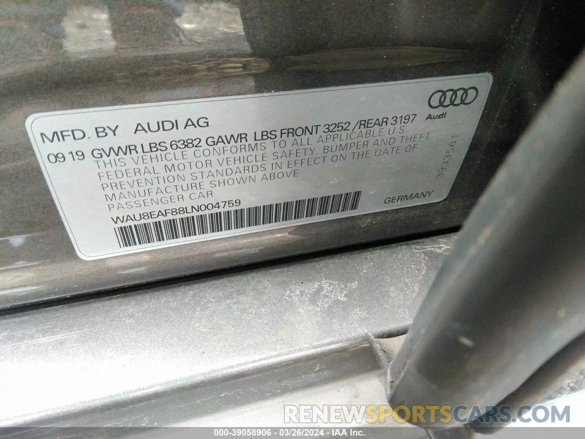 9 Фотография поврежденного автомобиля WAU8EAF88LN004759 AUDI A8 L 2020