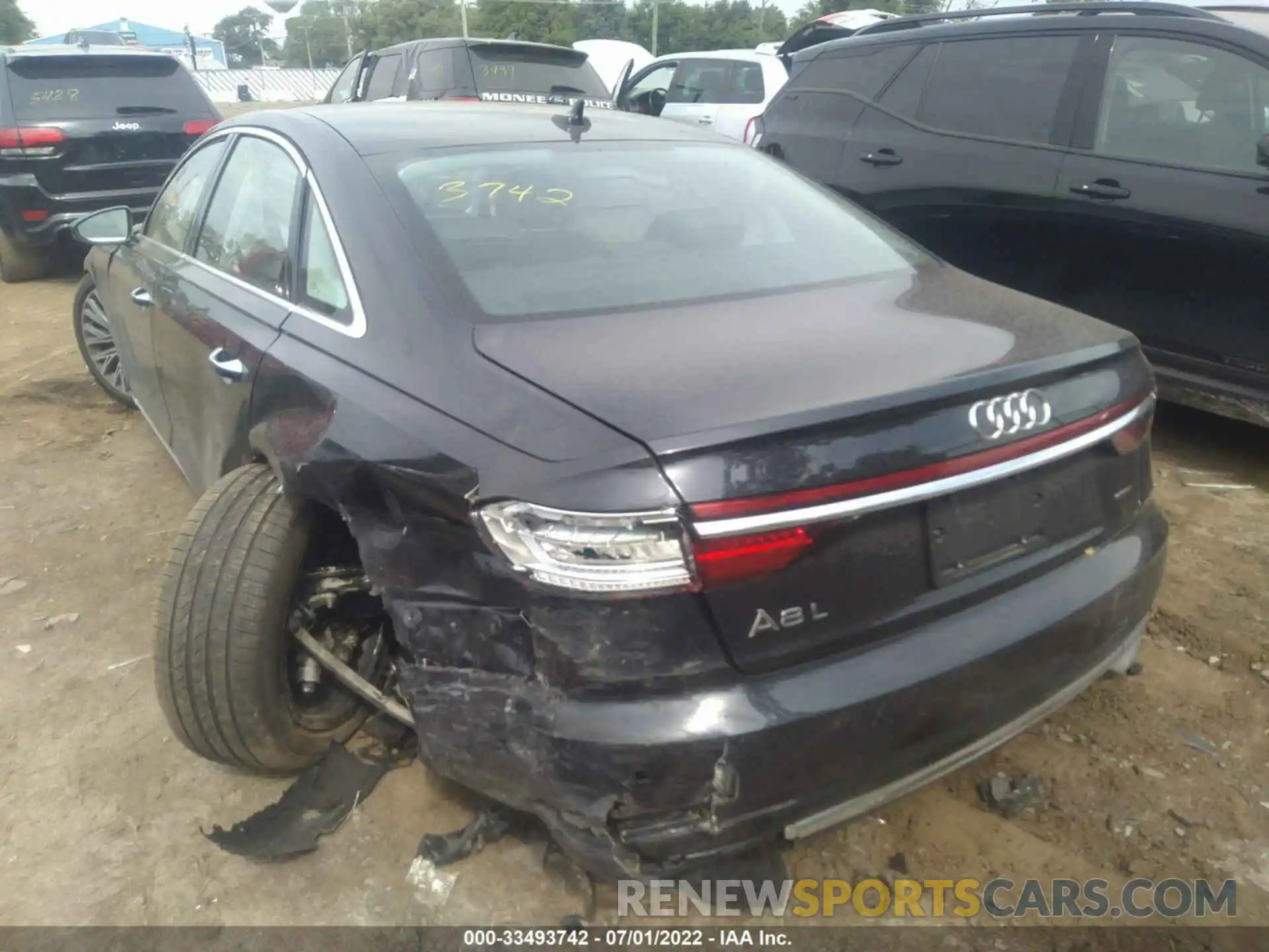 3 Photograph of a damaged car WAU8DAF80MN030650 AUDI A8 L 2021