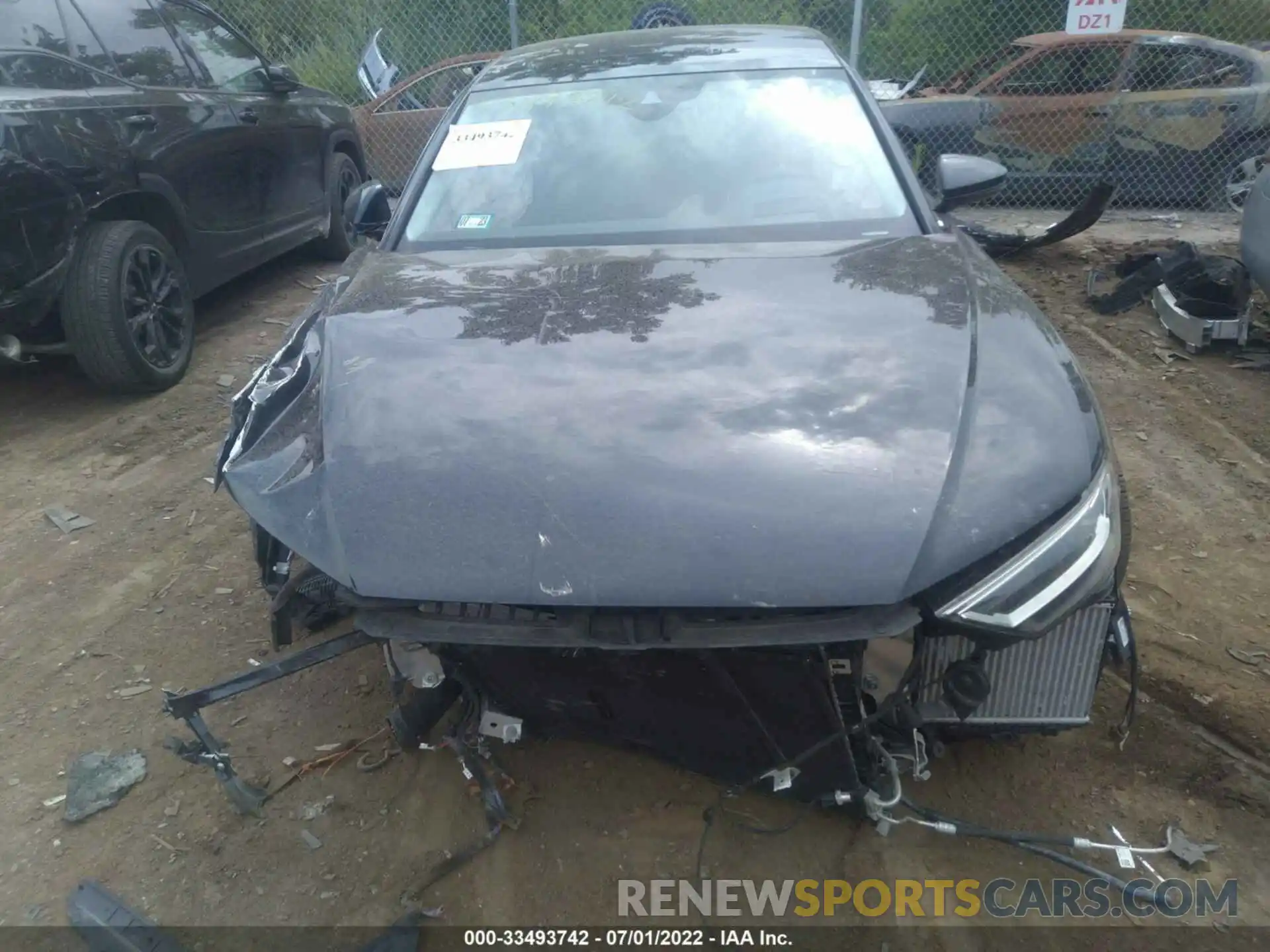 6 Photograph of a damaged car WAU8DAF80MN030650 AUDI A8 L 2021