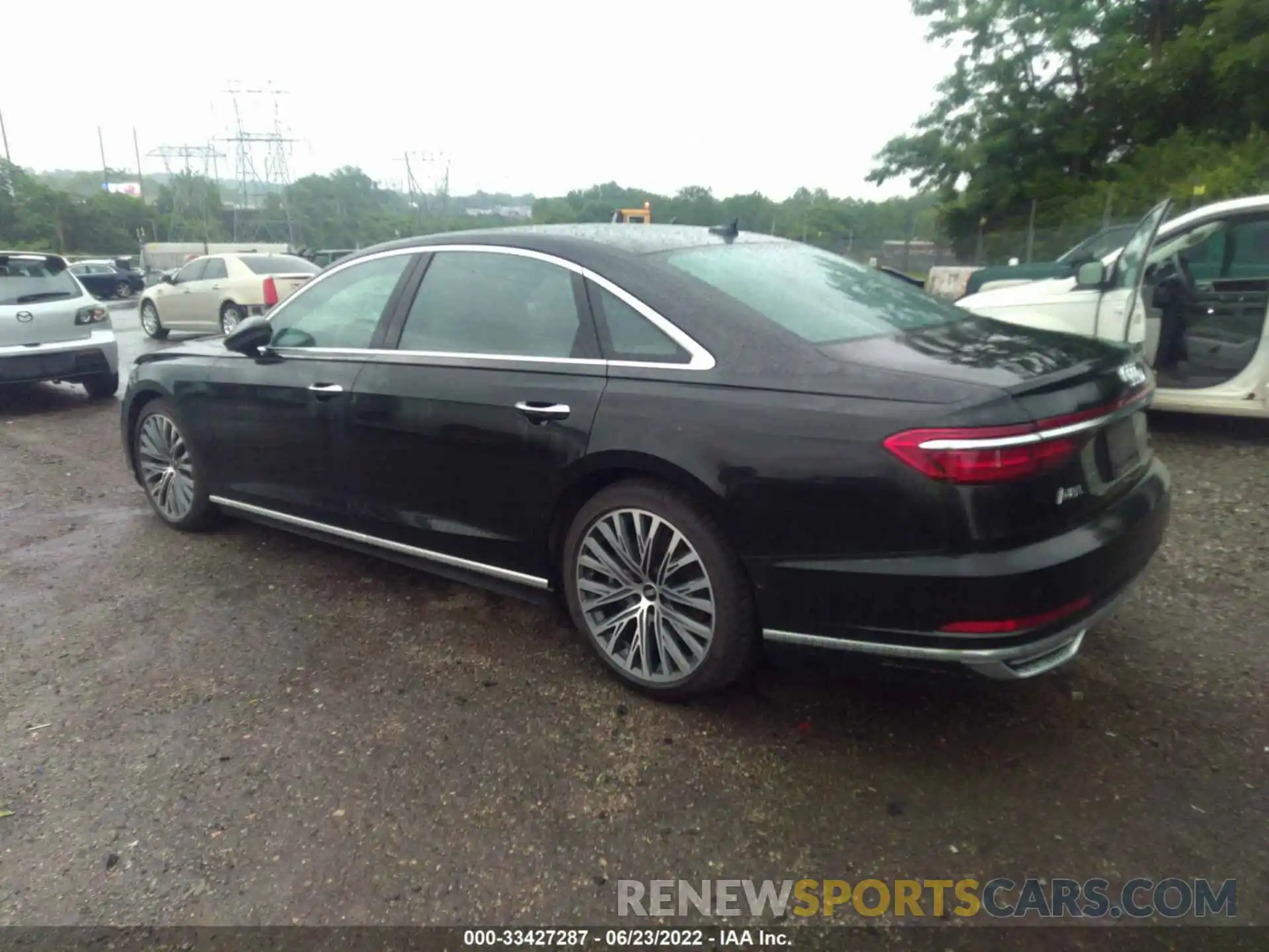 3 Photograph of a damaged car WAU8DAF89MN004547 AUDI A8 L 2021