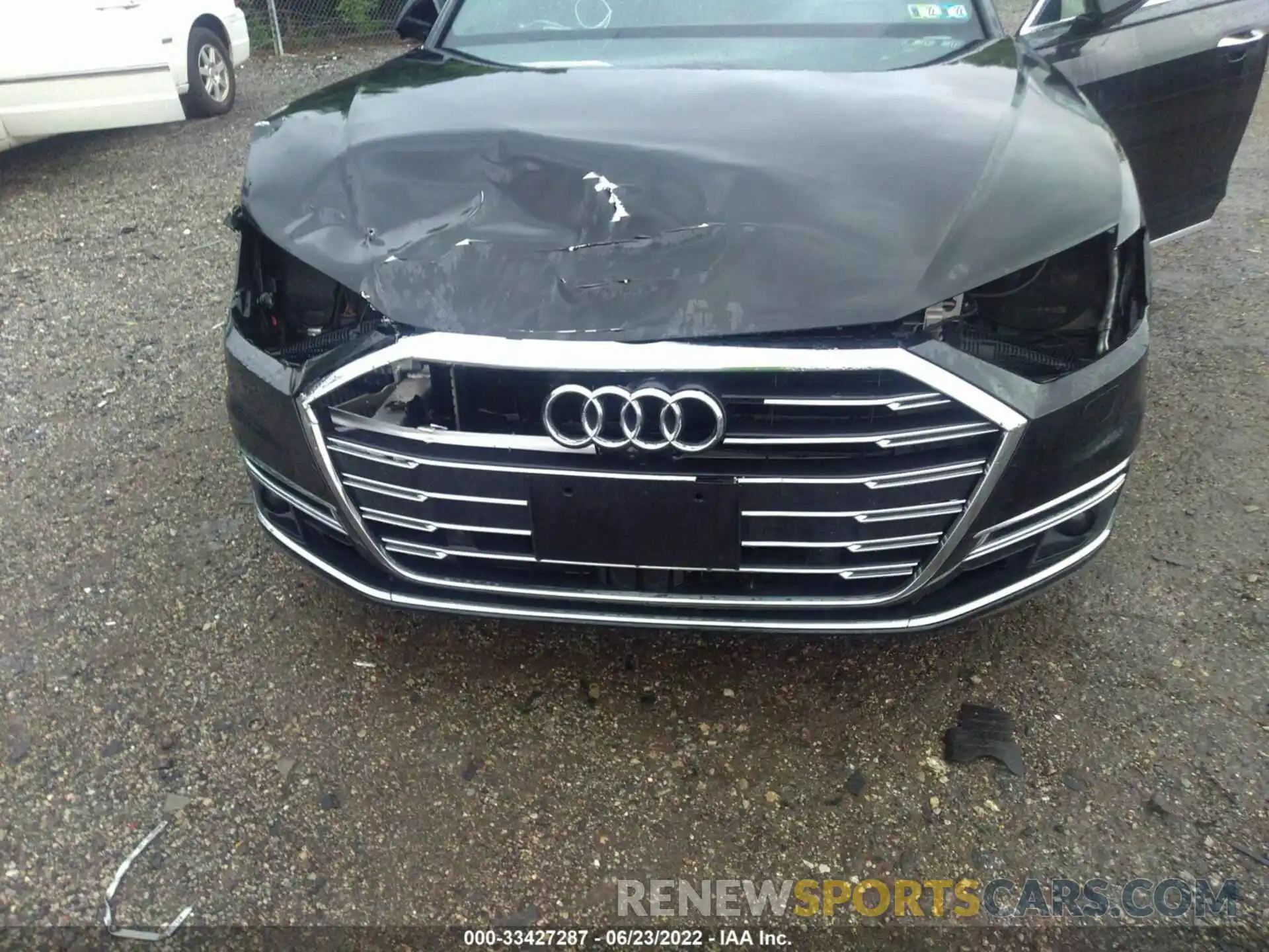 6 Photograph of a damaged car WAU8DAF89MN004547 AUDI A8 L 2021