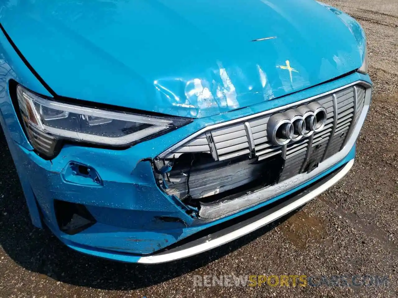 9 Photograph of a damaged car WA1AAAGE9KB013498 AUDI E-TRON 2019