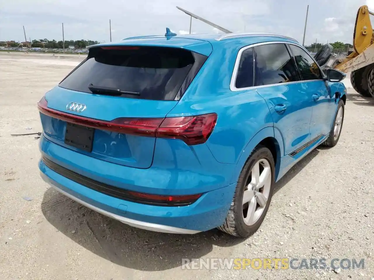 4 Фотография поврежденного автомобиля WA1LAAGE2KB022018 AUDI E-TRON 2019