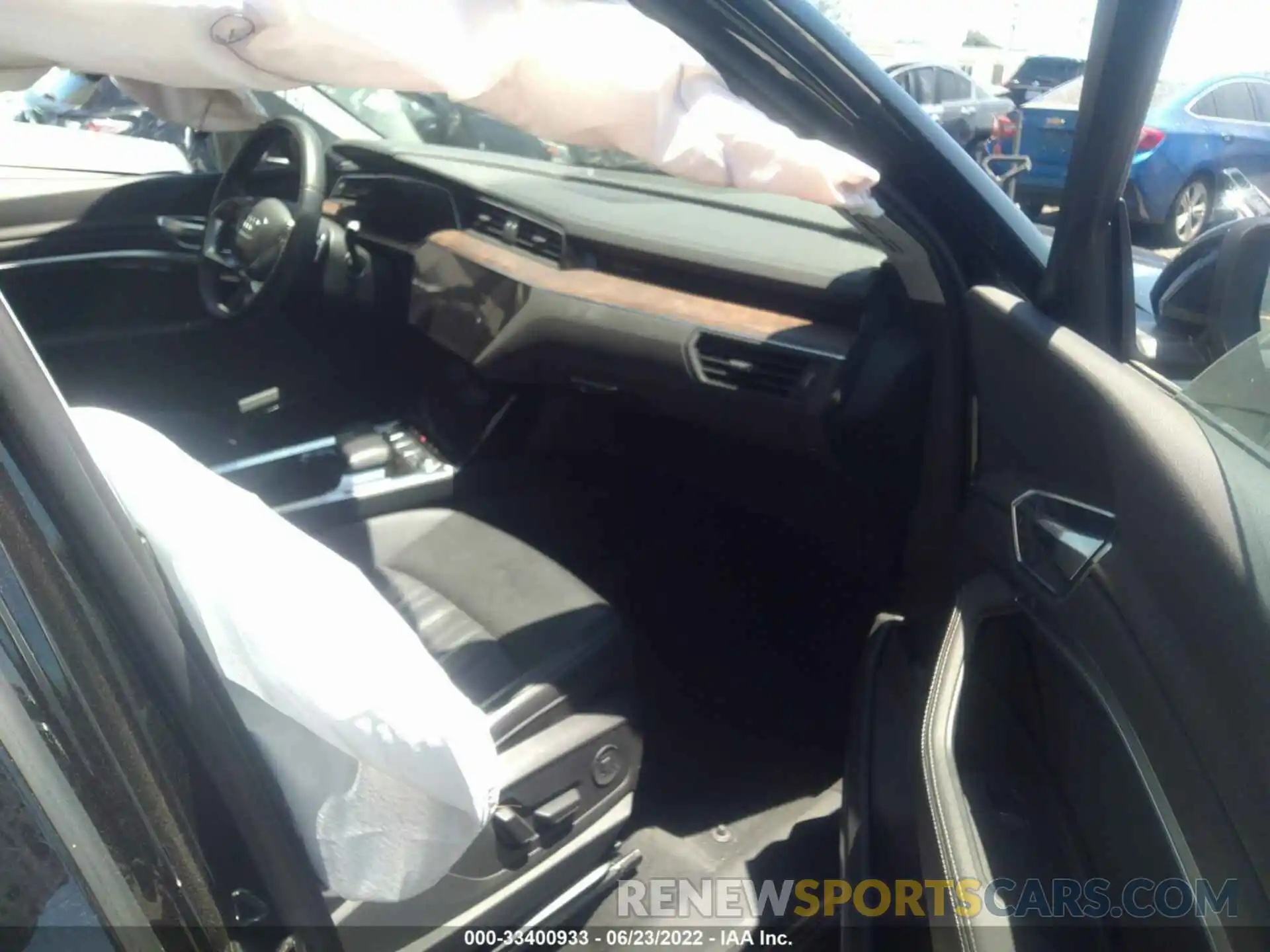 5 Photograph of a damaged car WA1LAAGE2KB024769 AUDI E-TRON 2019