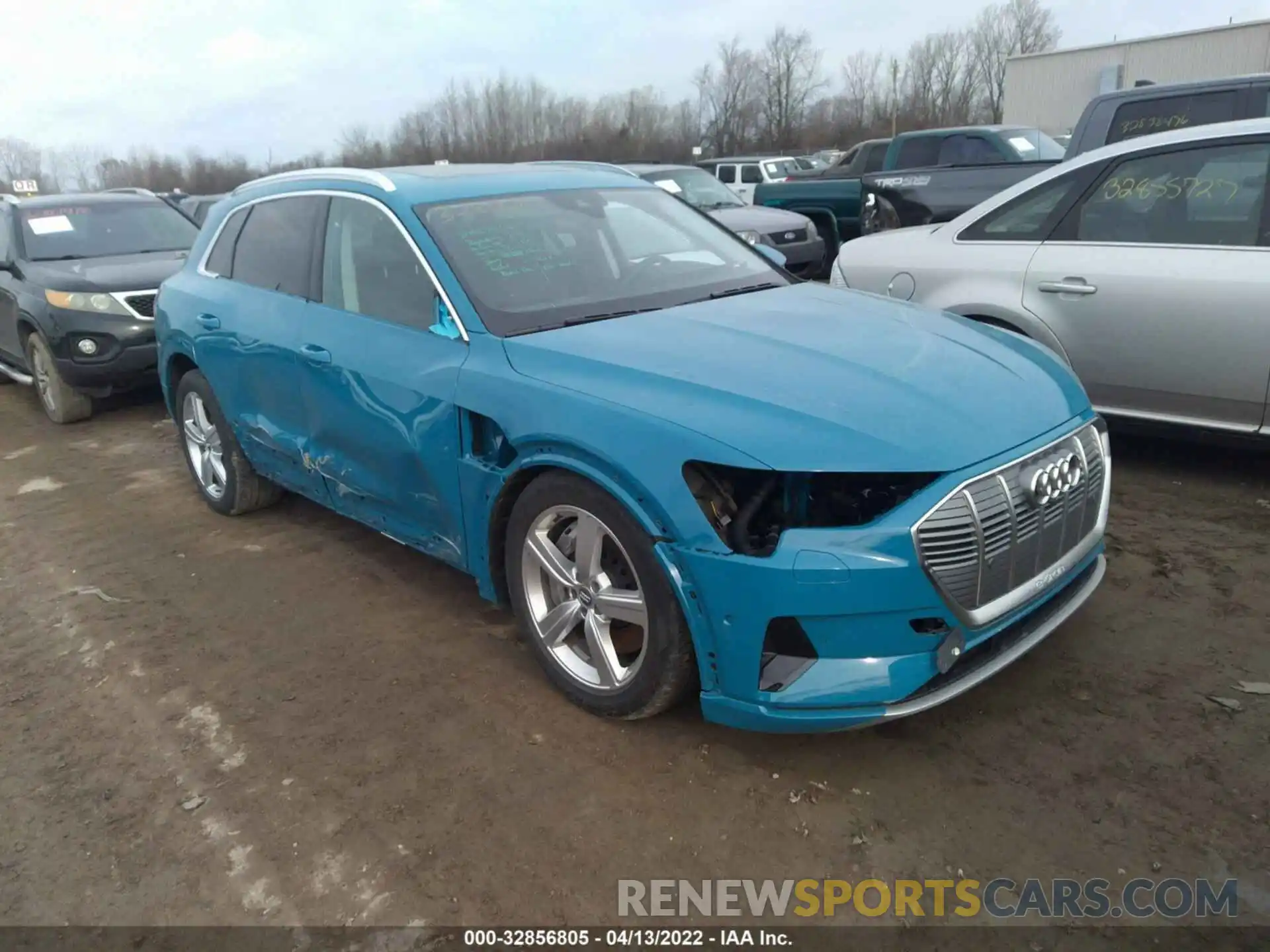 1 Фотография поврежденного автомобиля WA1LAAGE3KB009519 AUDI E-TRON 2019