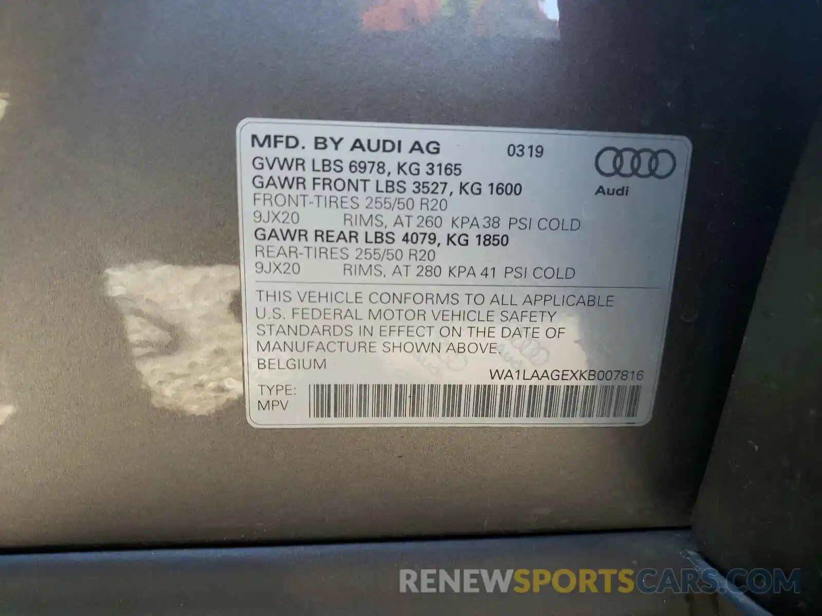 10 Photograph of a damaged car WA1LAAGEXKB007816 AUDI E-TRON 2019